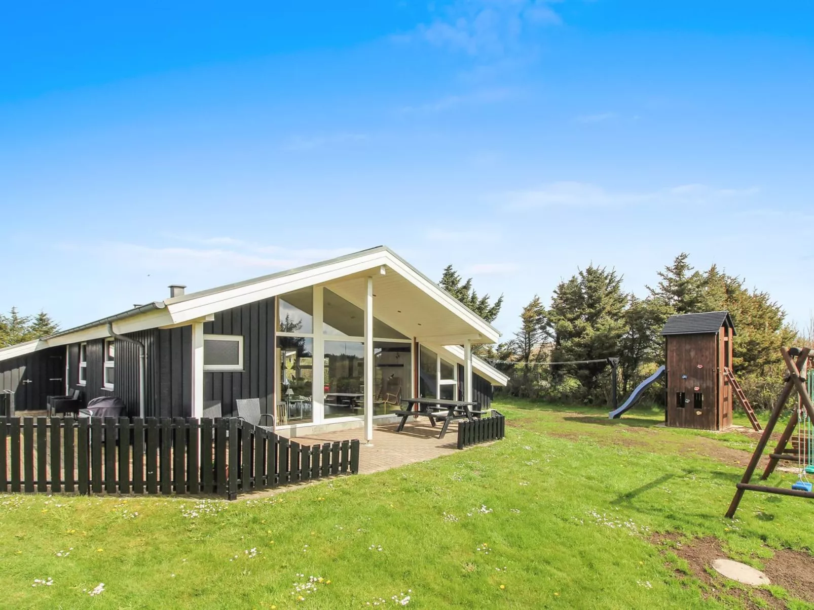 "Herbiorn" - 403m from the sea-Buiten
