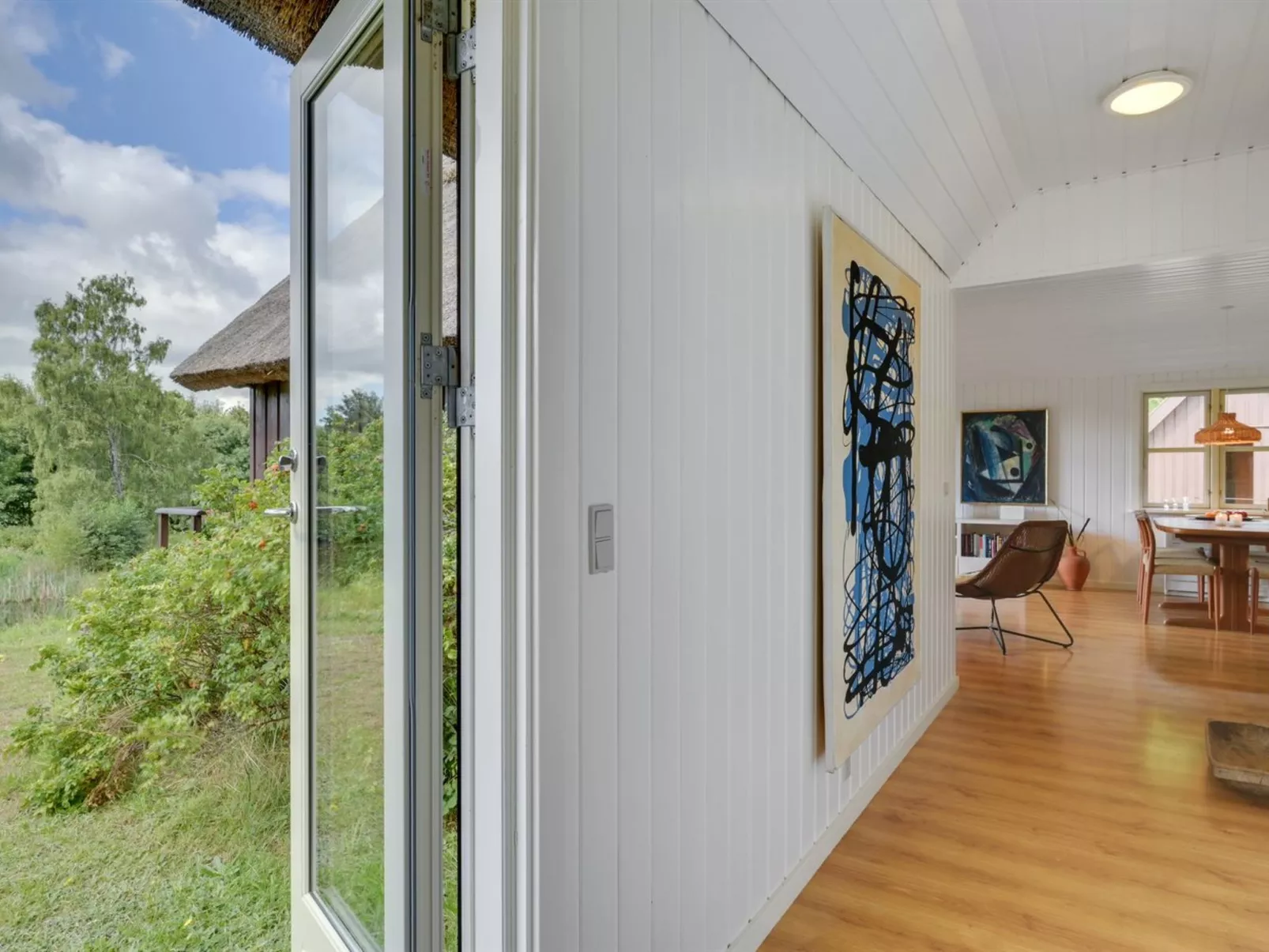 "Elvine" - 2.9km from the sea-Binnen