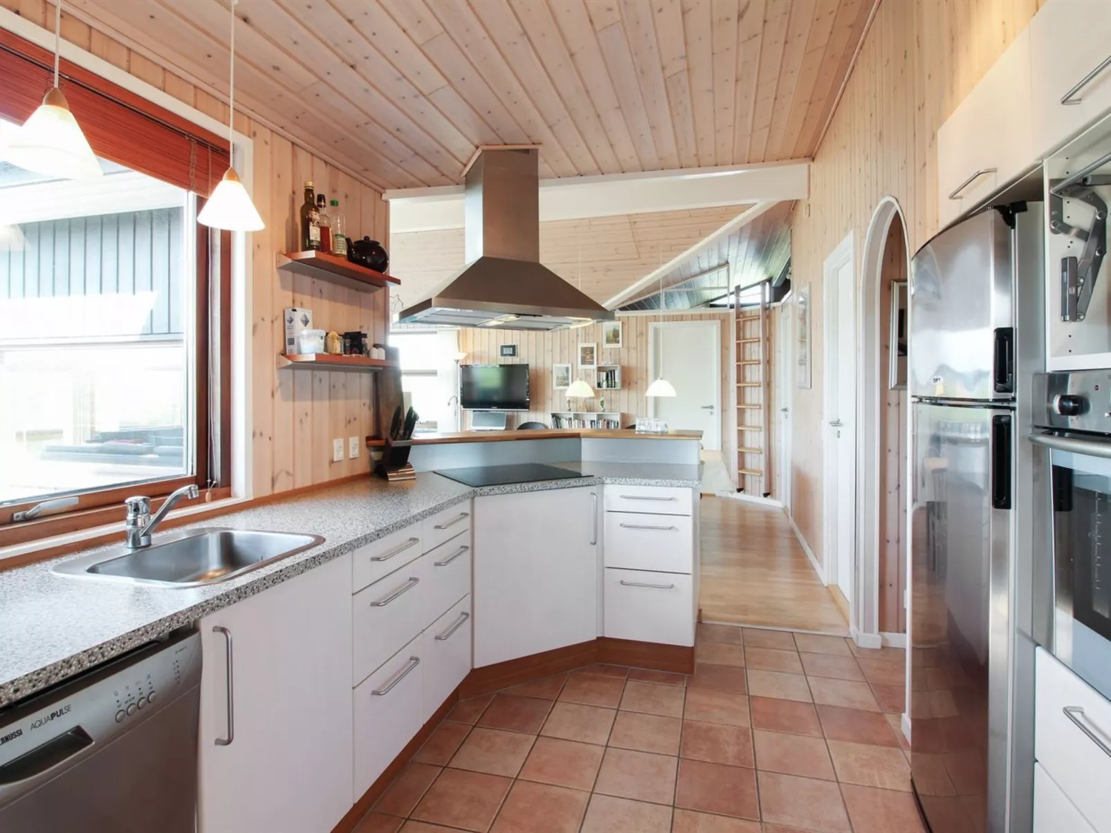 "Alia" - 250m from the sea-Binnen