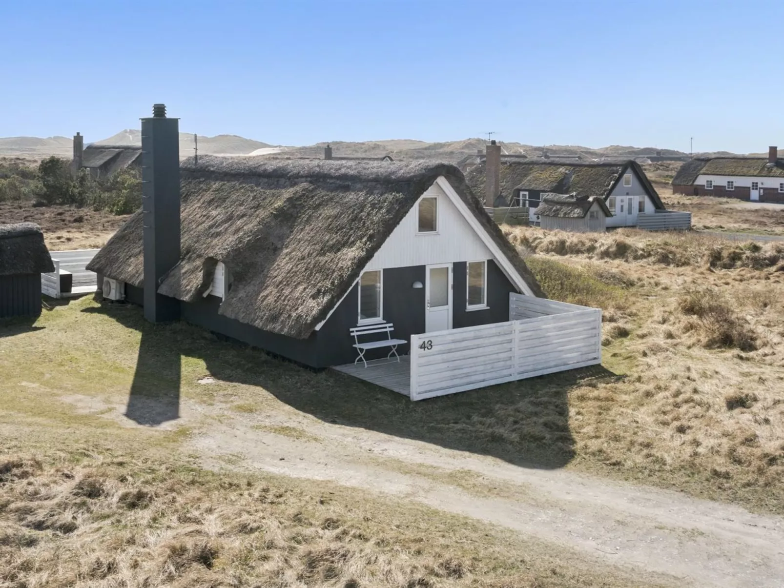 "Hen" - 400m from the sea-Buiten