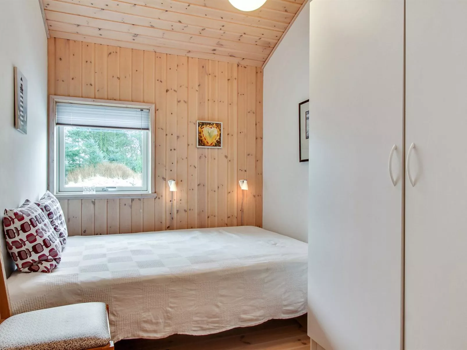"Edger" - 2.3km from the sea-Binnen