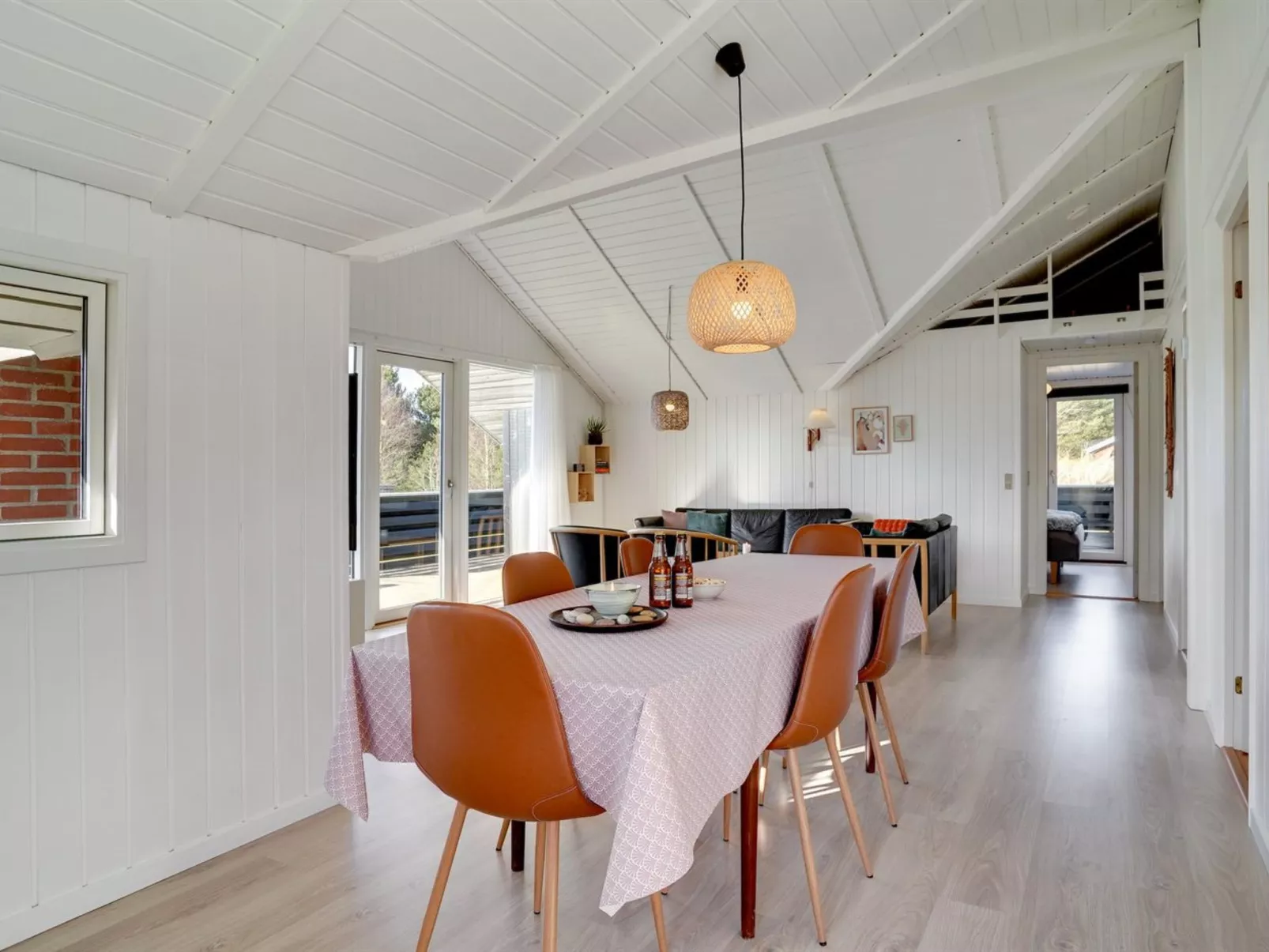 "Ilsi" - 1.5km from the sea-Binnen