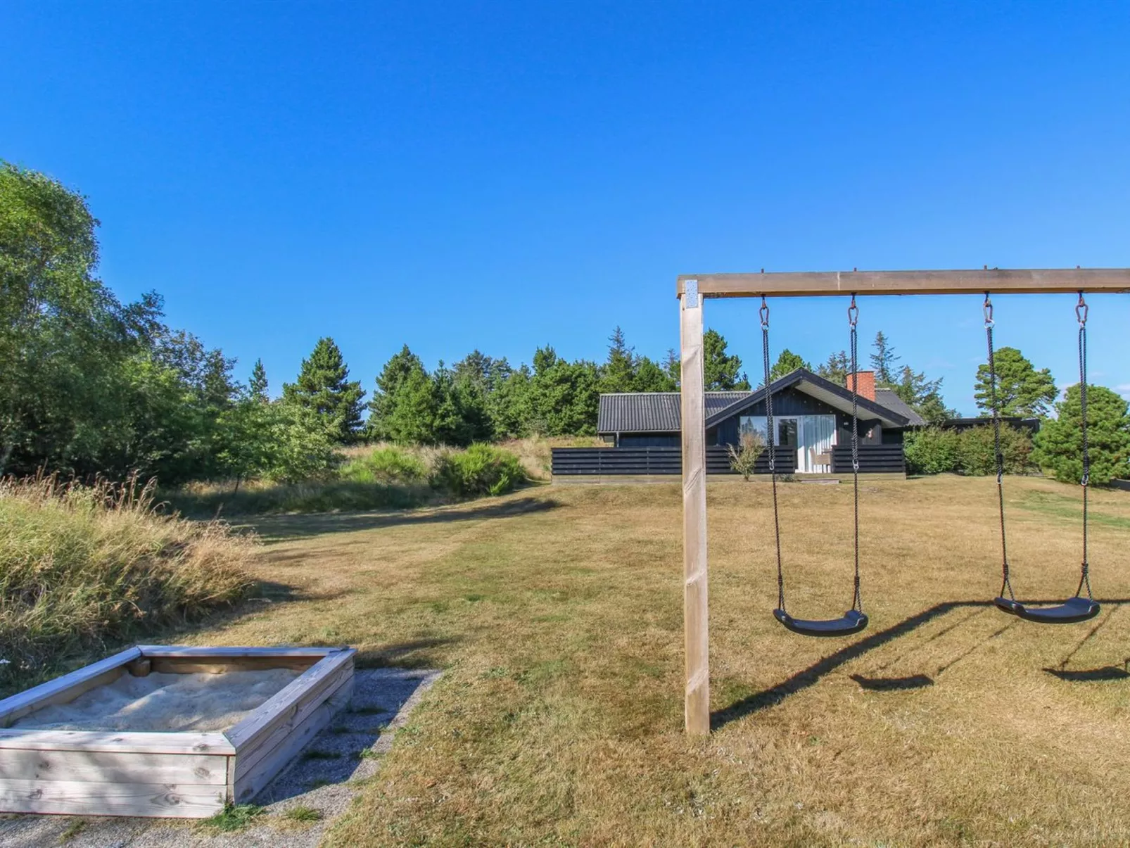 "Ilsi" - 1.5km from the sea-Buiten
