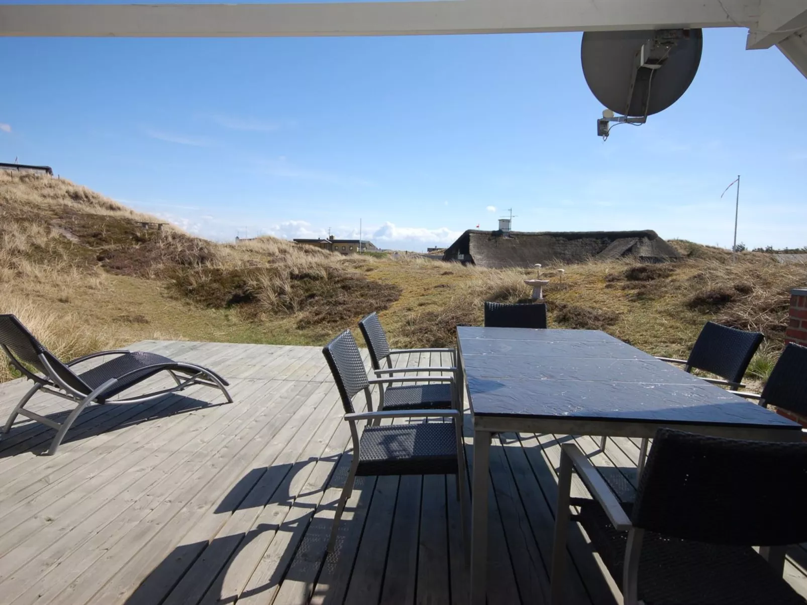 "Edvard" - 400m from the sea-Buiten