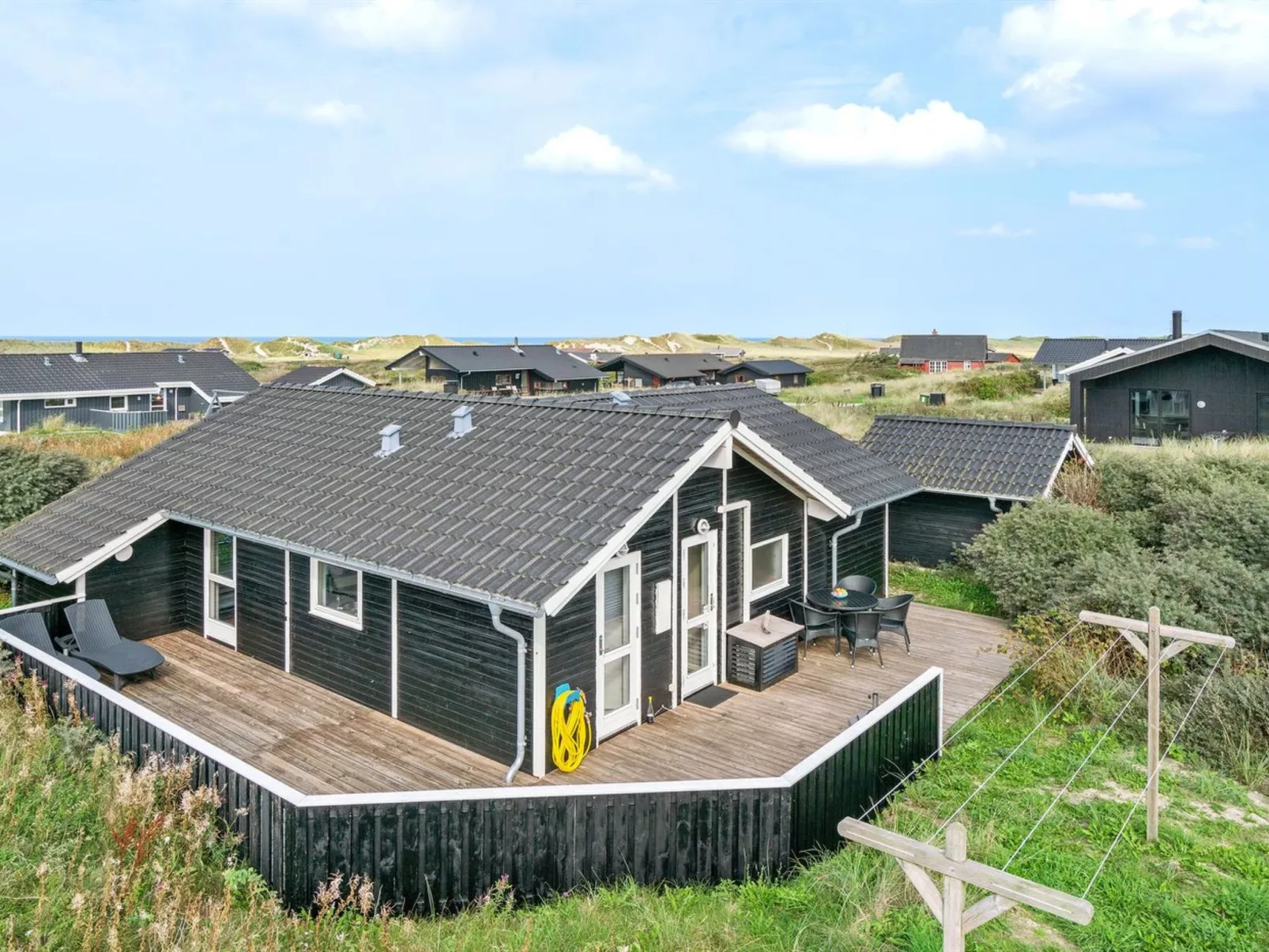 "Breide" - 250m from the sea-Buiten