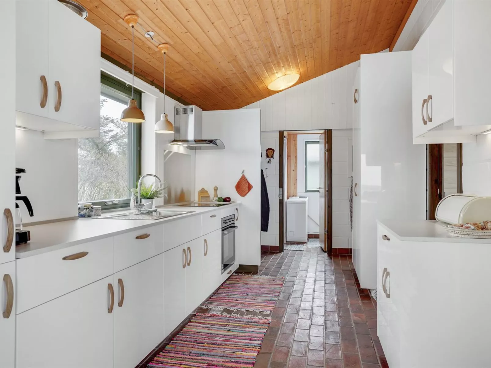 "Ehawee" - 350m from the sea-Binnen