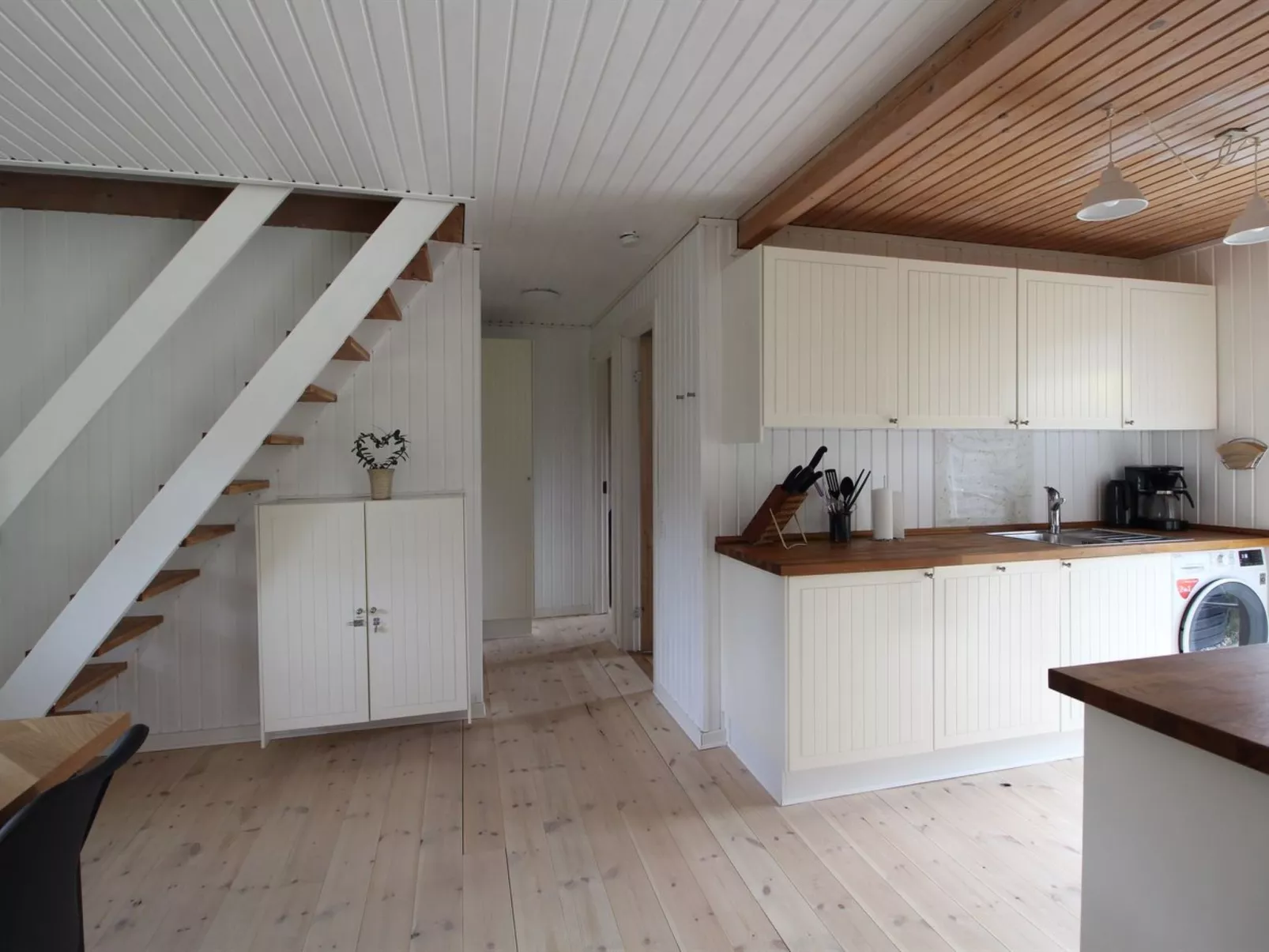"Annlouise" - 300m from the sea-Binnen