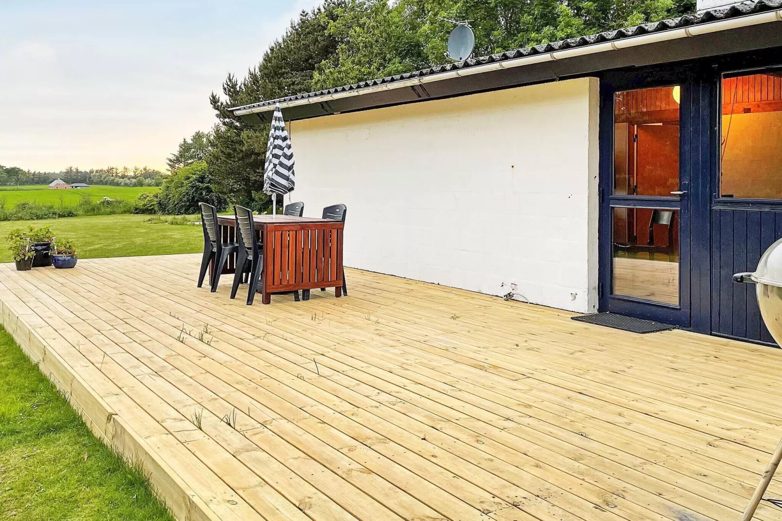 Rustige Waterfront Toevluchtsoord-By Traum-Buitenlucht