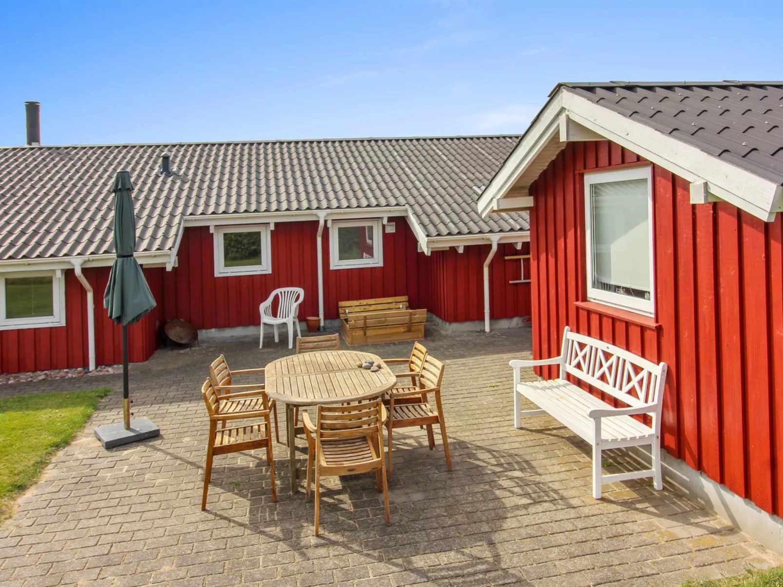 "Skrallan" - 400m from the sea-Buiten