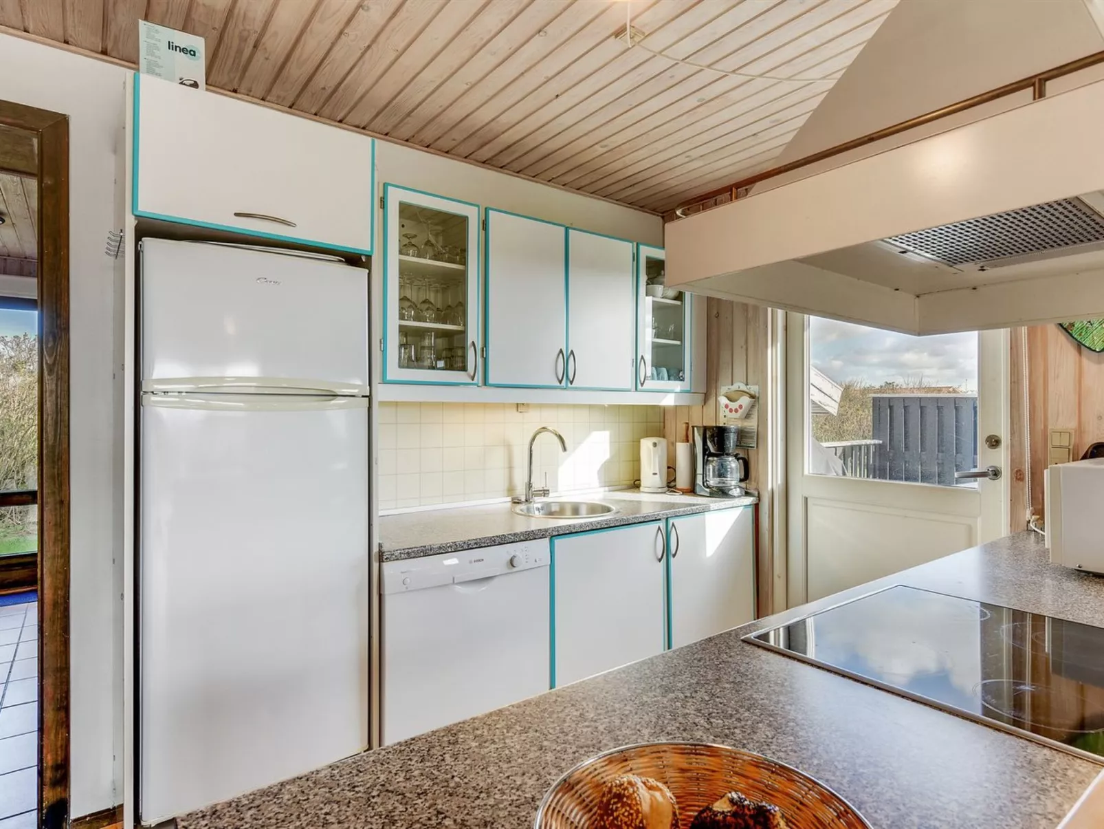 "Bettine" - 500m from the sea-Binnen