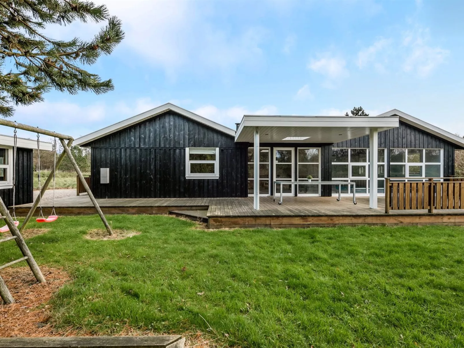 "Aaro" - 1.5km from the sea-Buiten