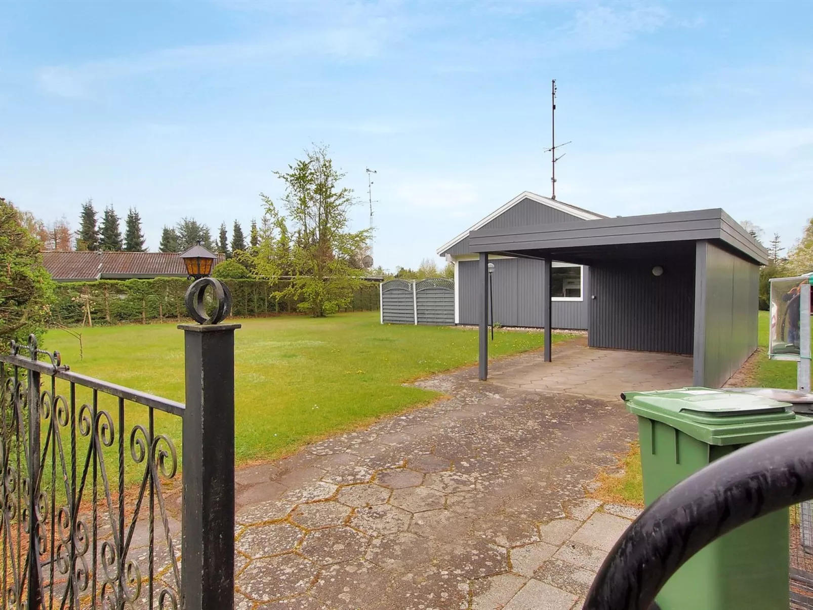 "Davida" - 400m from the sea-Buiten