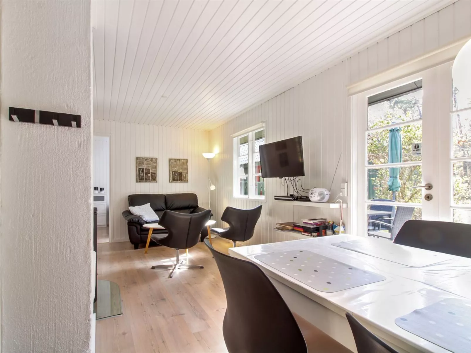 "Franzine" - 200m from the sea-Binnen