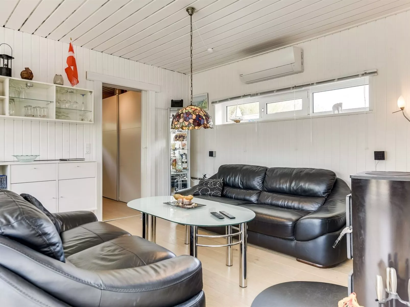 "Grazian" - 50m from the sea-Binnen
