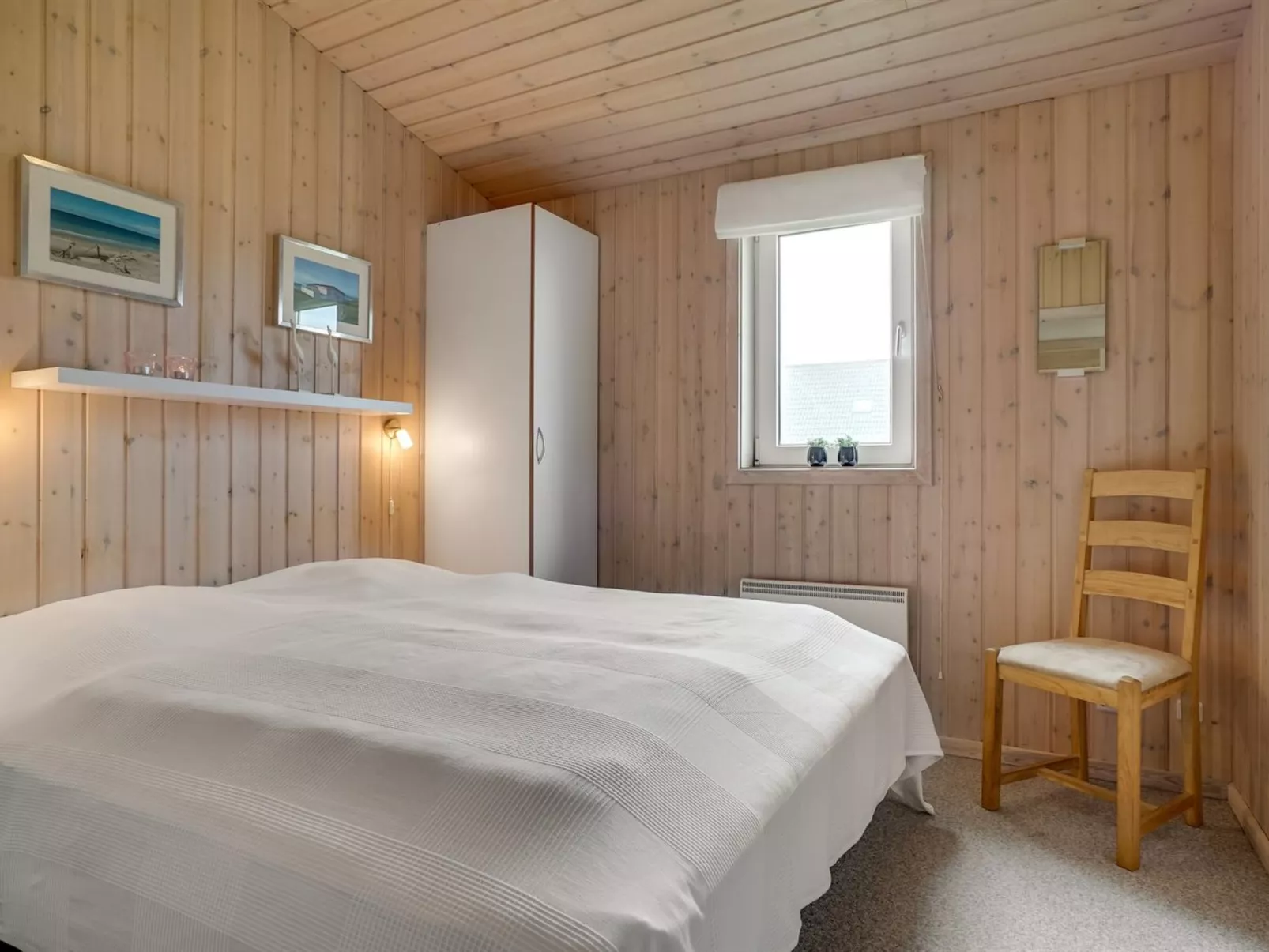 "Eyvin" - 100m from the sea-Binnen