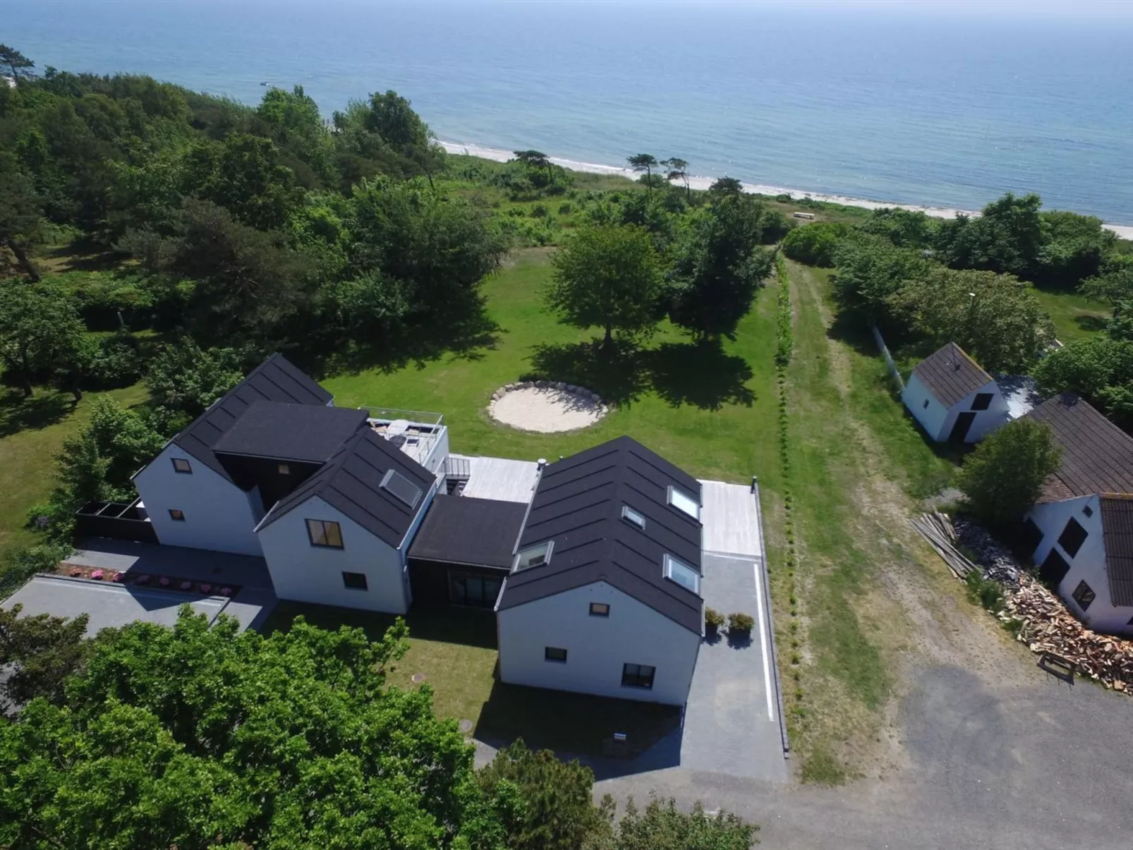 "Benna" - 120m from the sea-Buiten