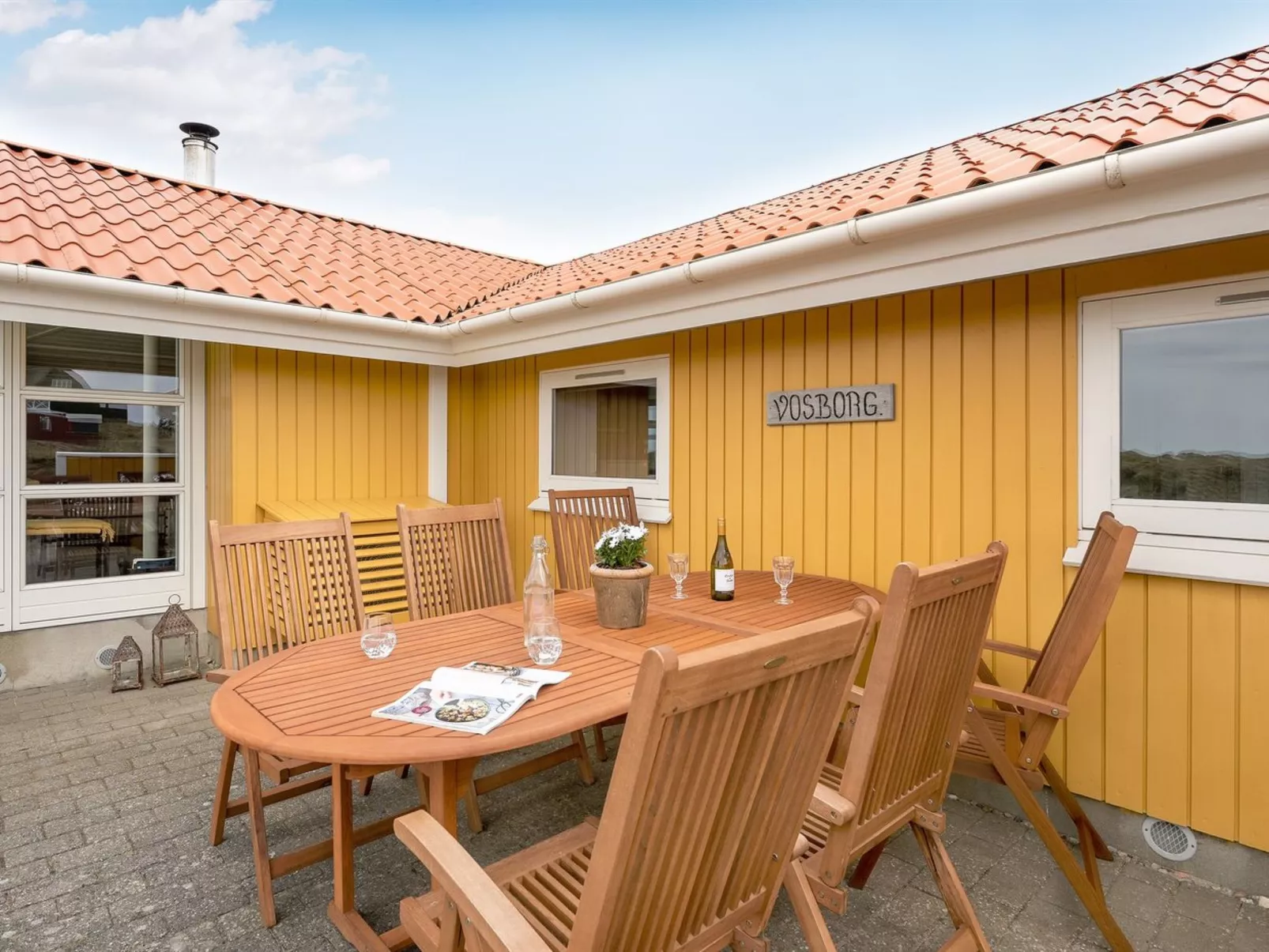"Thrond" - 200m from the sea-Buiten