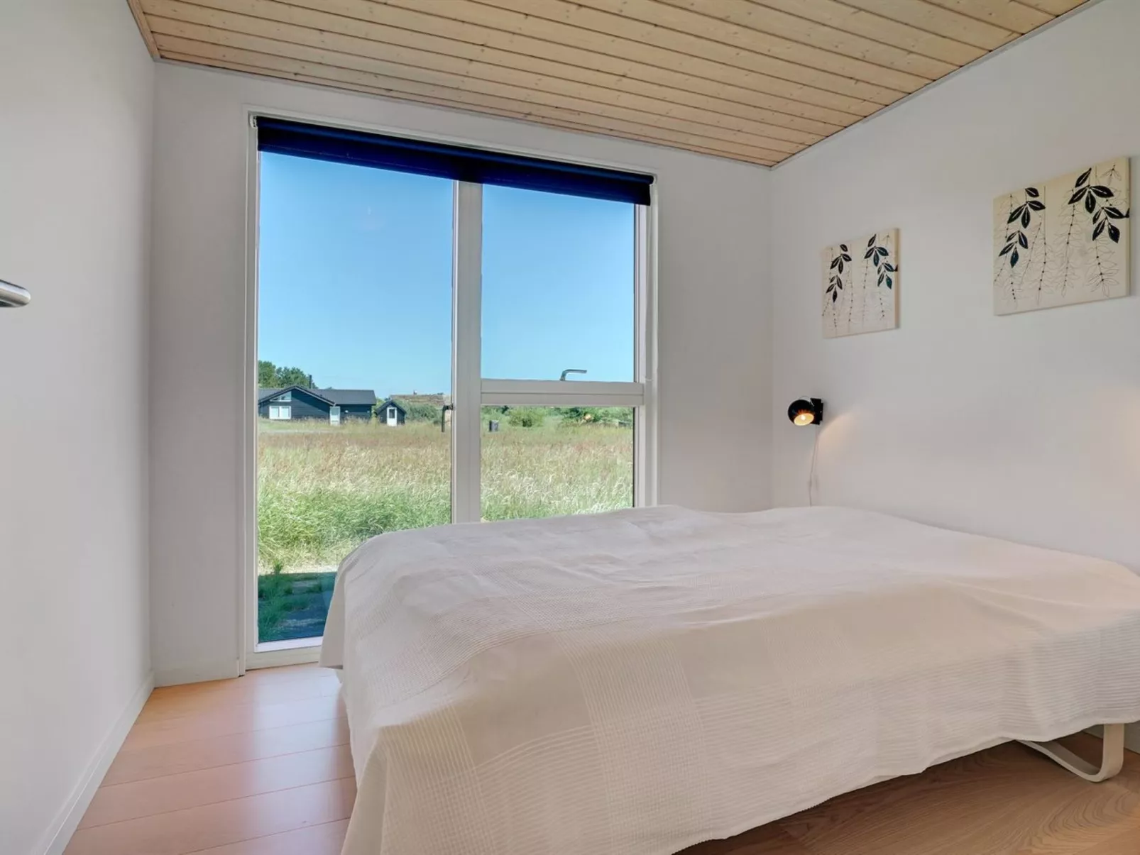 "Yaim" - 800m from the sea-Binnen