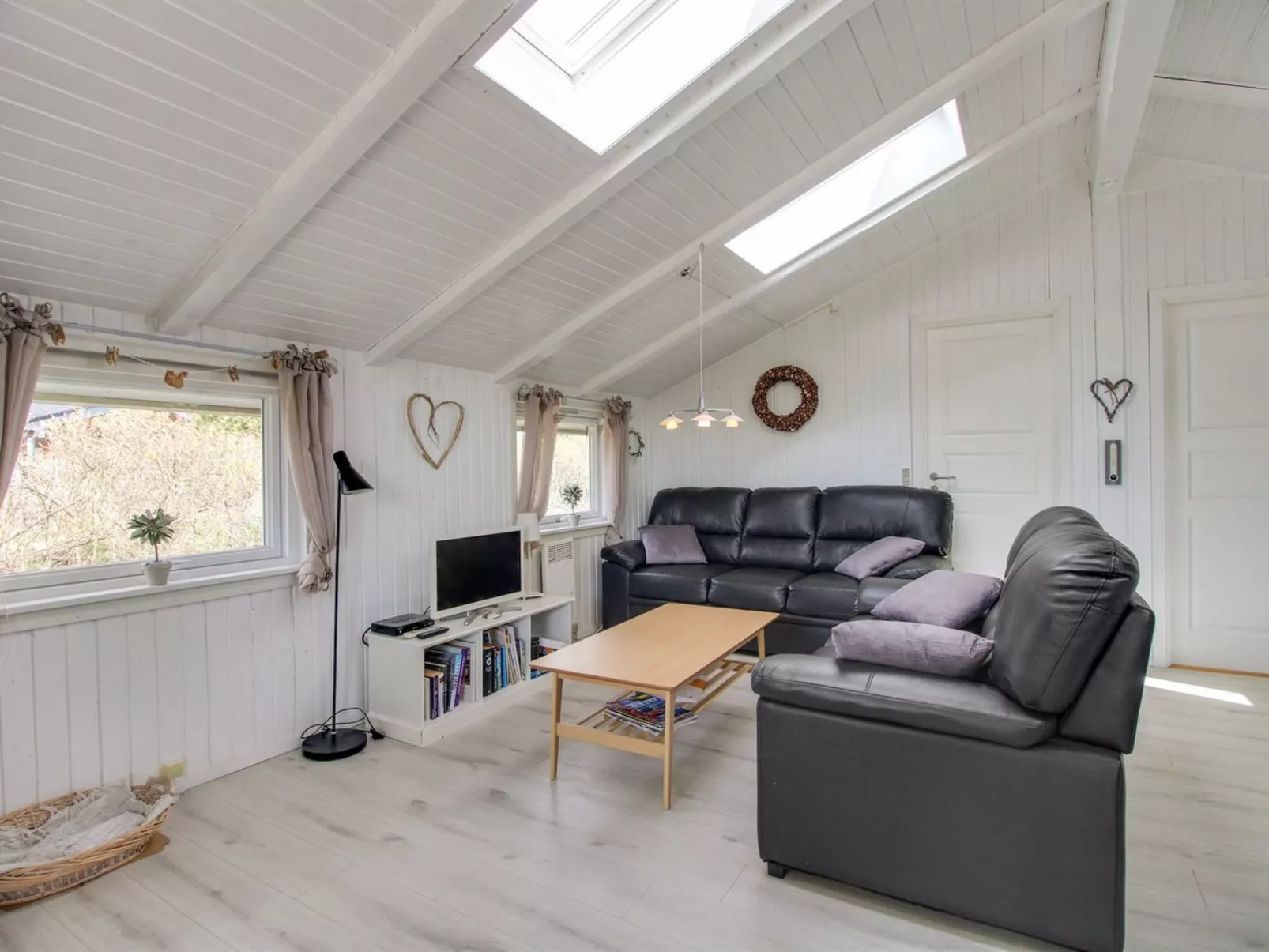 "Kari" - 900m from the sea-Binnen