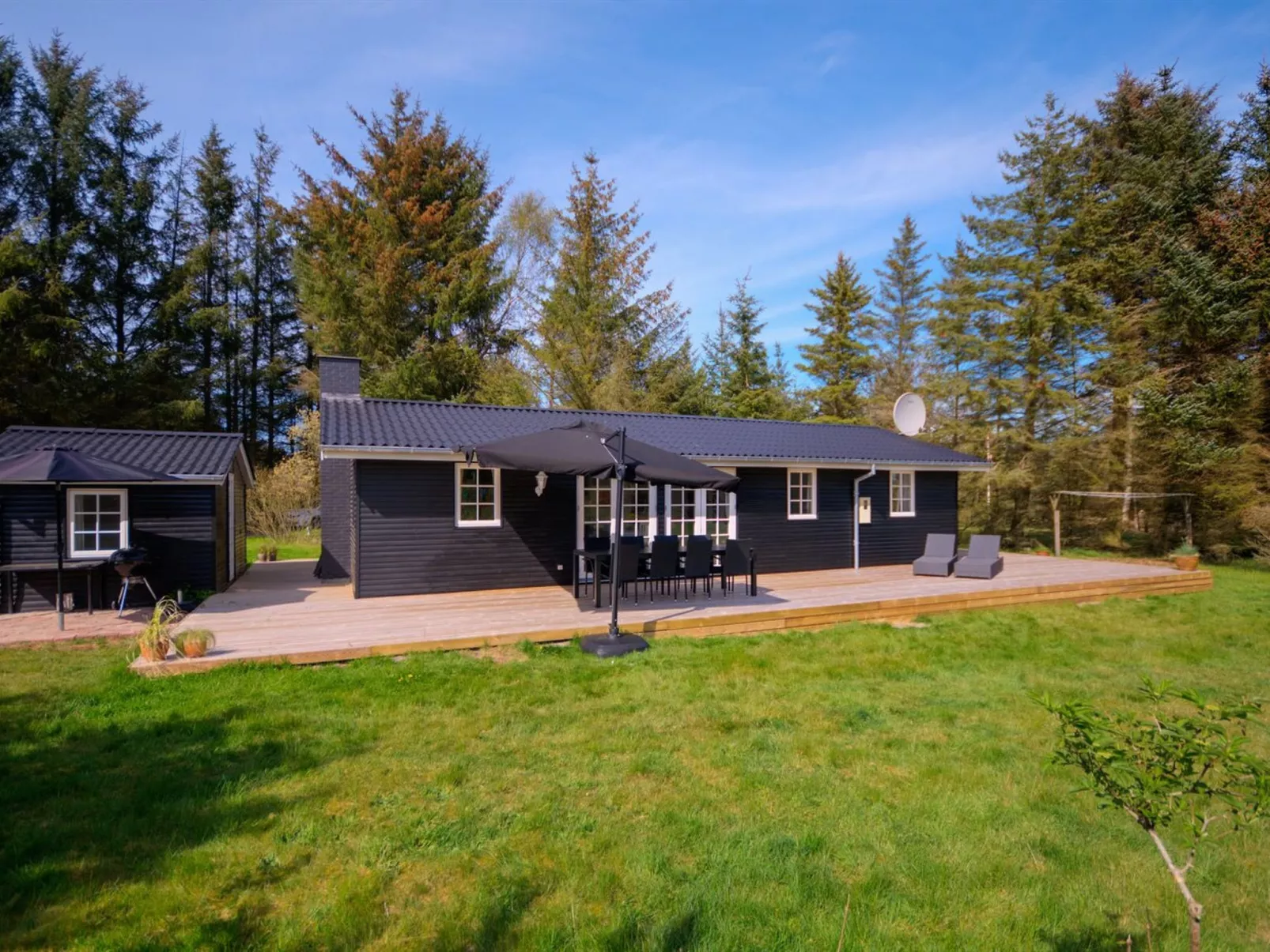 "Maunu" - 1.2km from the sea-Buiten