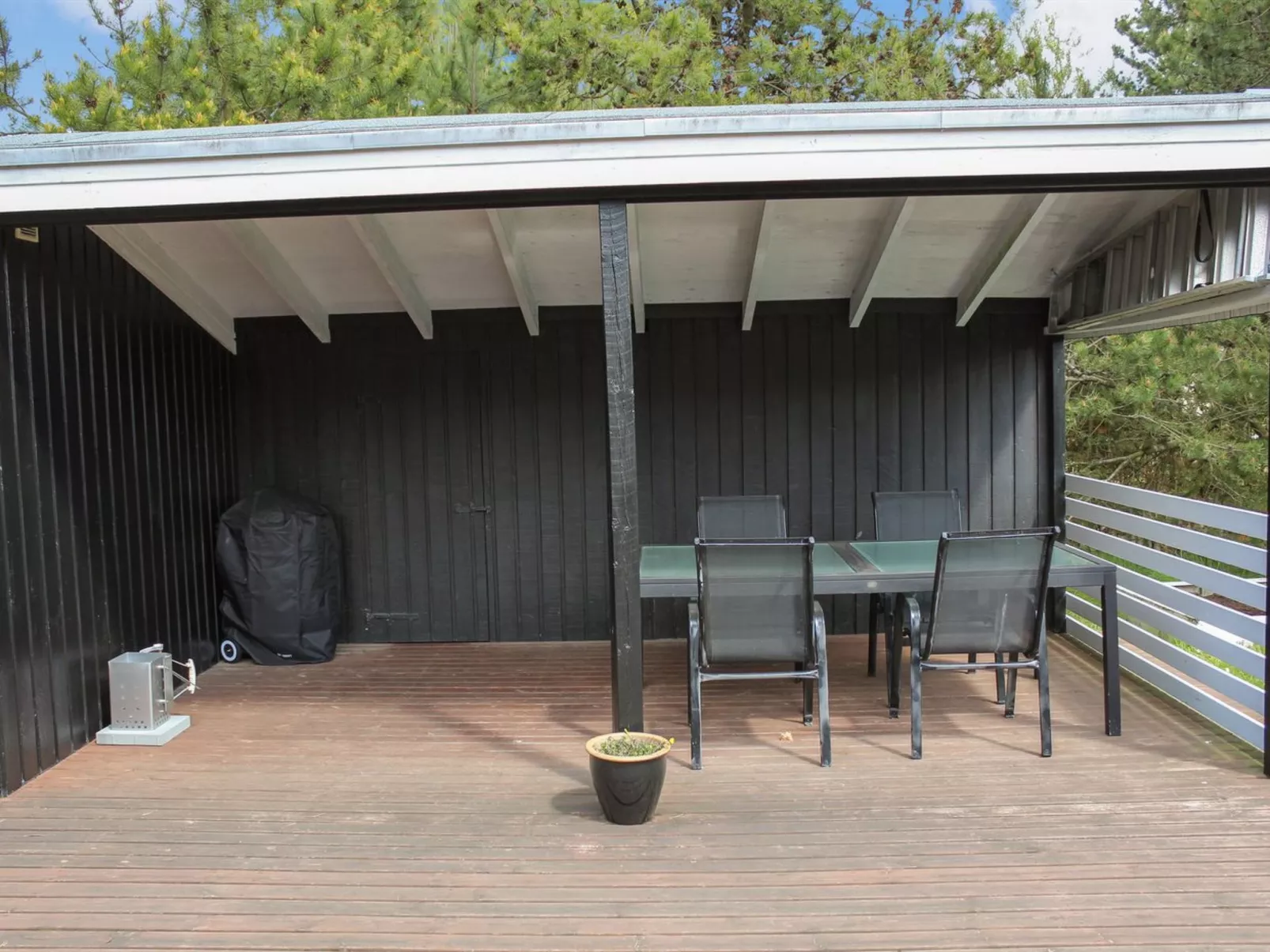 "Halwarth" - 250m from the sea-Binnen