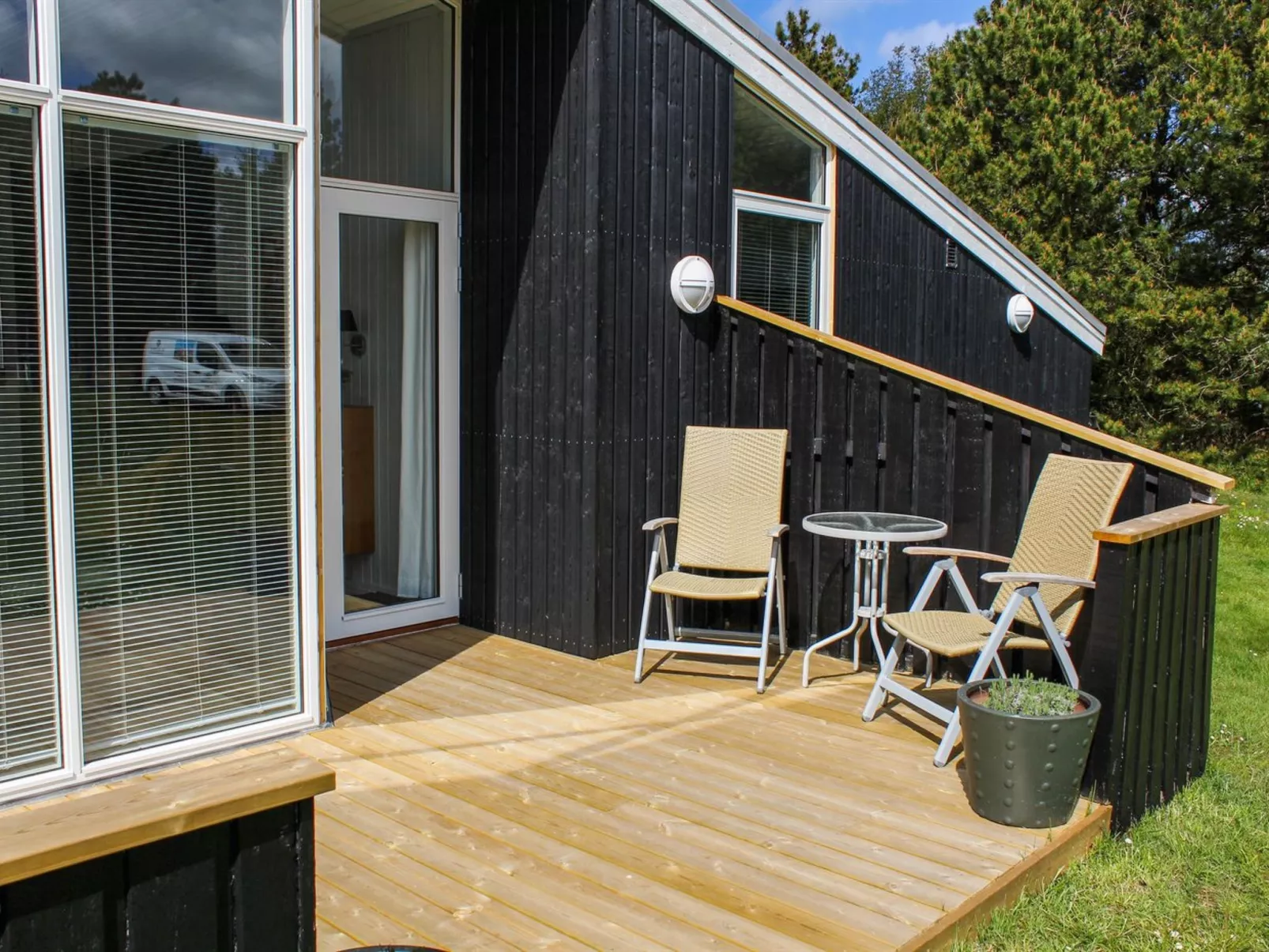 "Halwarth" - 250m from the sea-Buiten