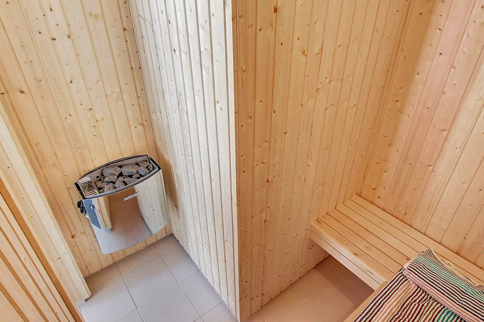 14 persoons vakantie huis in Glesborg-Sauna