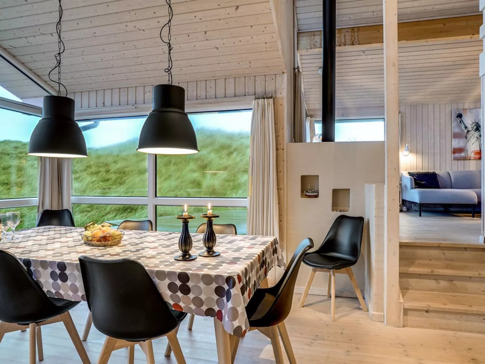 "Ludviga" - 400m from the sea-Binnen