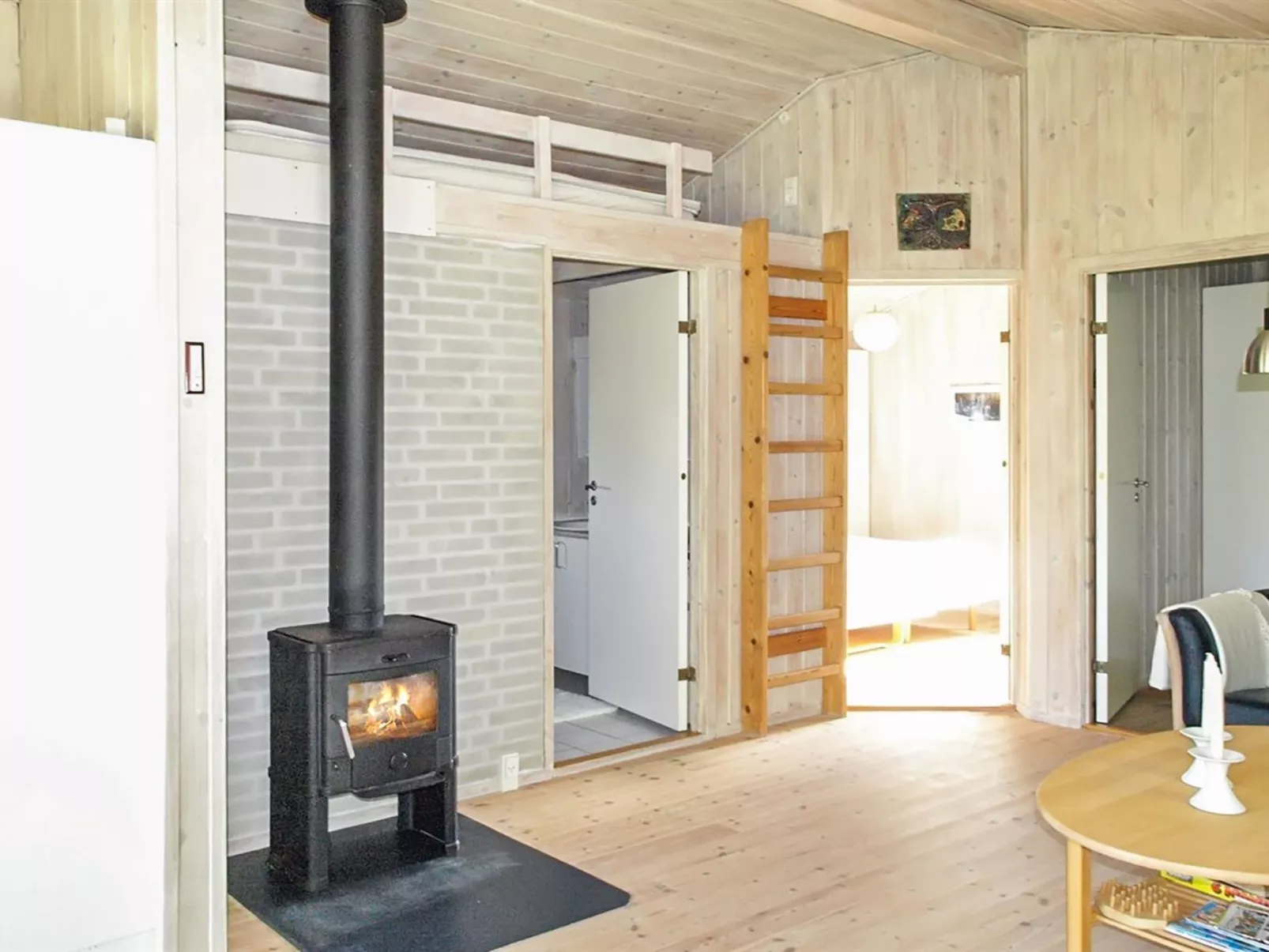 "Tia" - 900m from the sea-Binnen