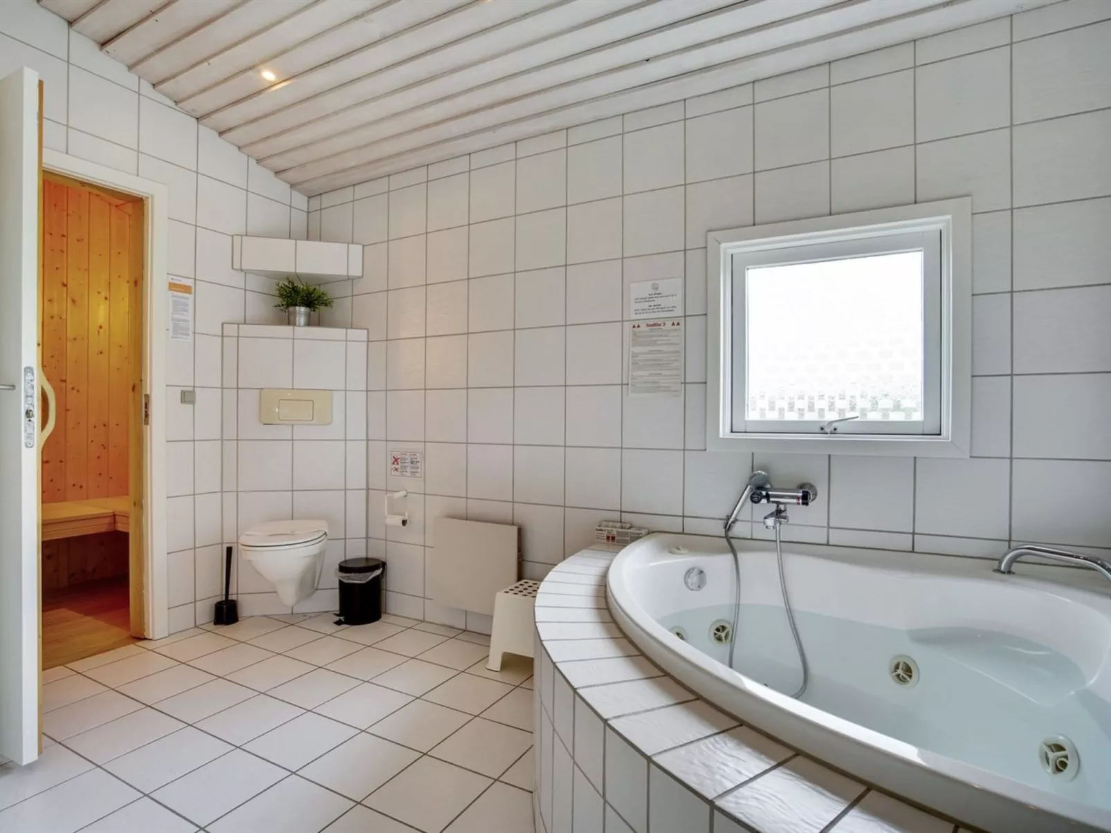 "Fehmke" - 100m from the sea-Binnen