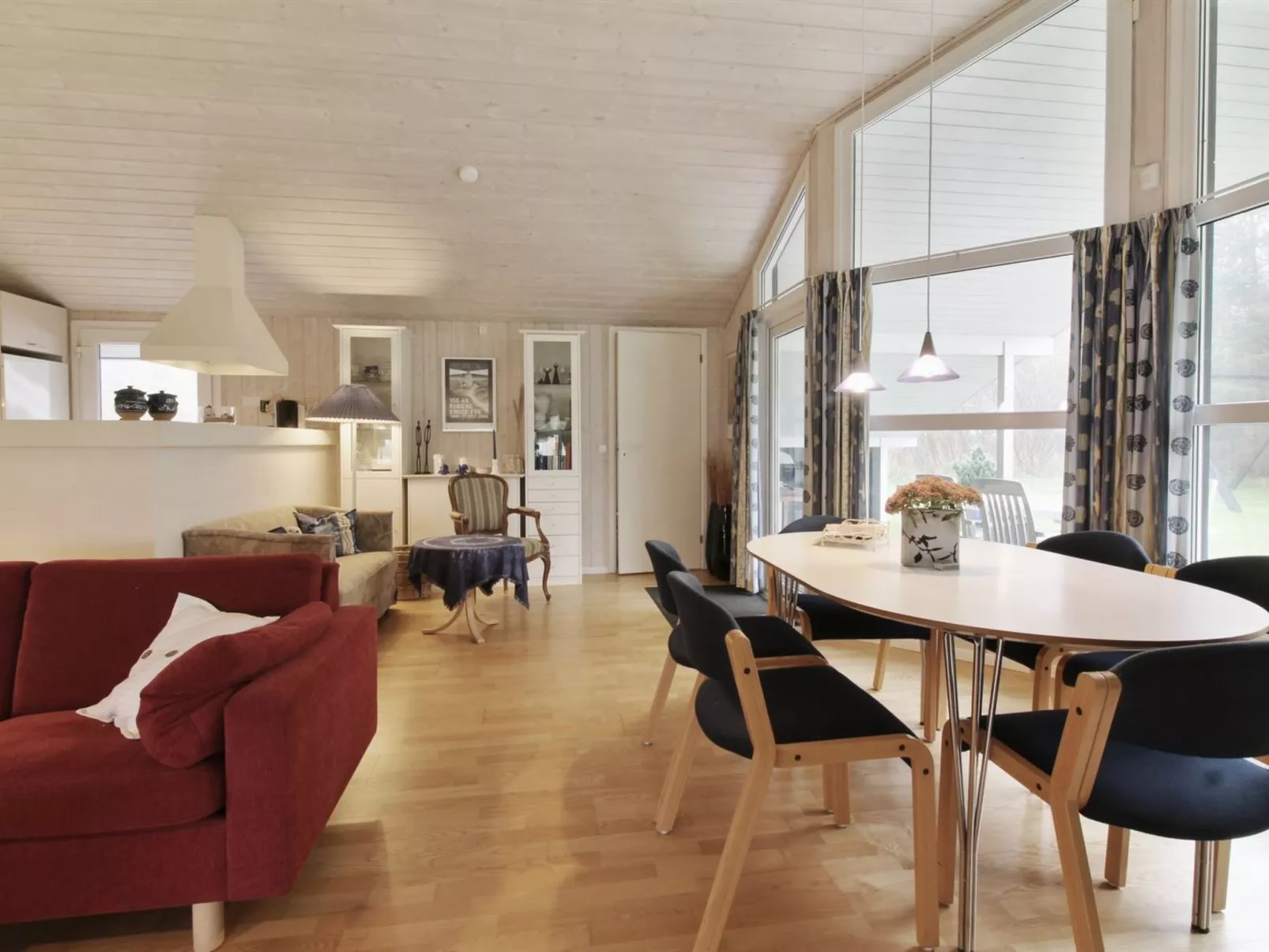 "Vilmar" - 1.2km from the sea-Binnen