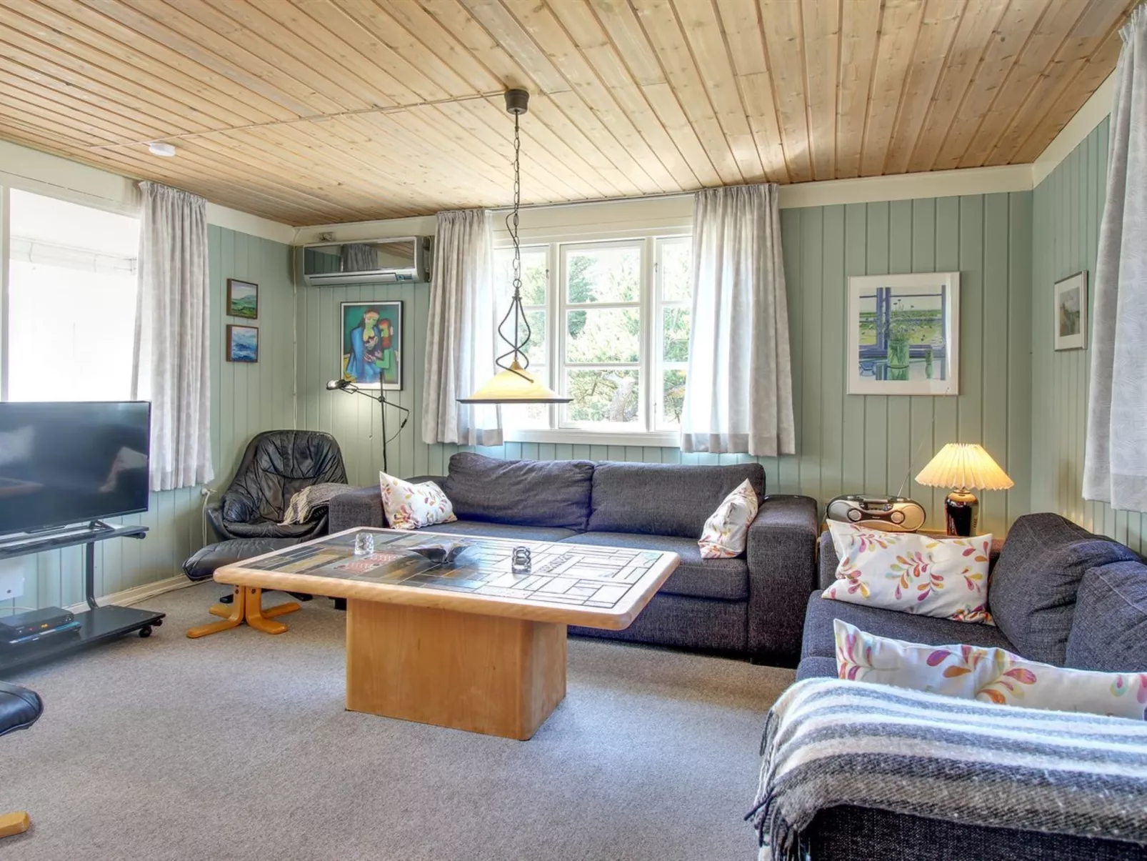 "Yardila" - 1.5km from the sea