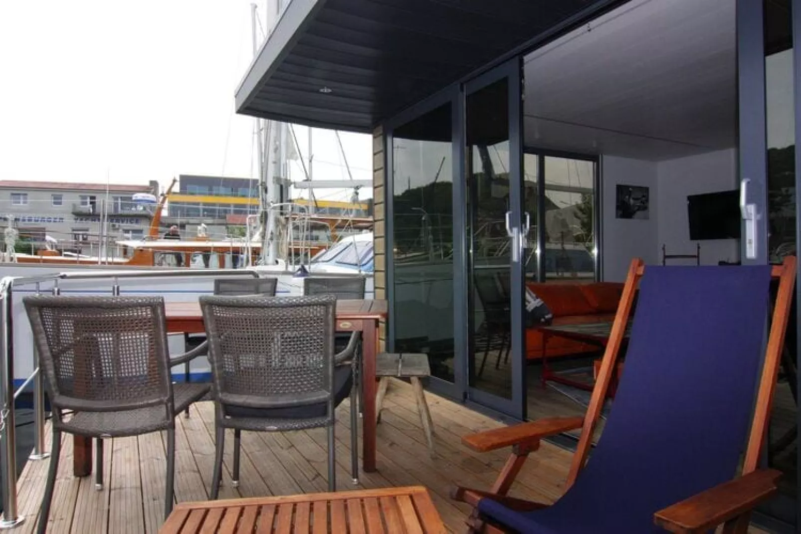 Hausboot Lina-Terras