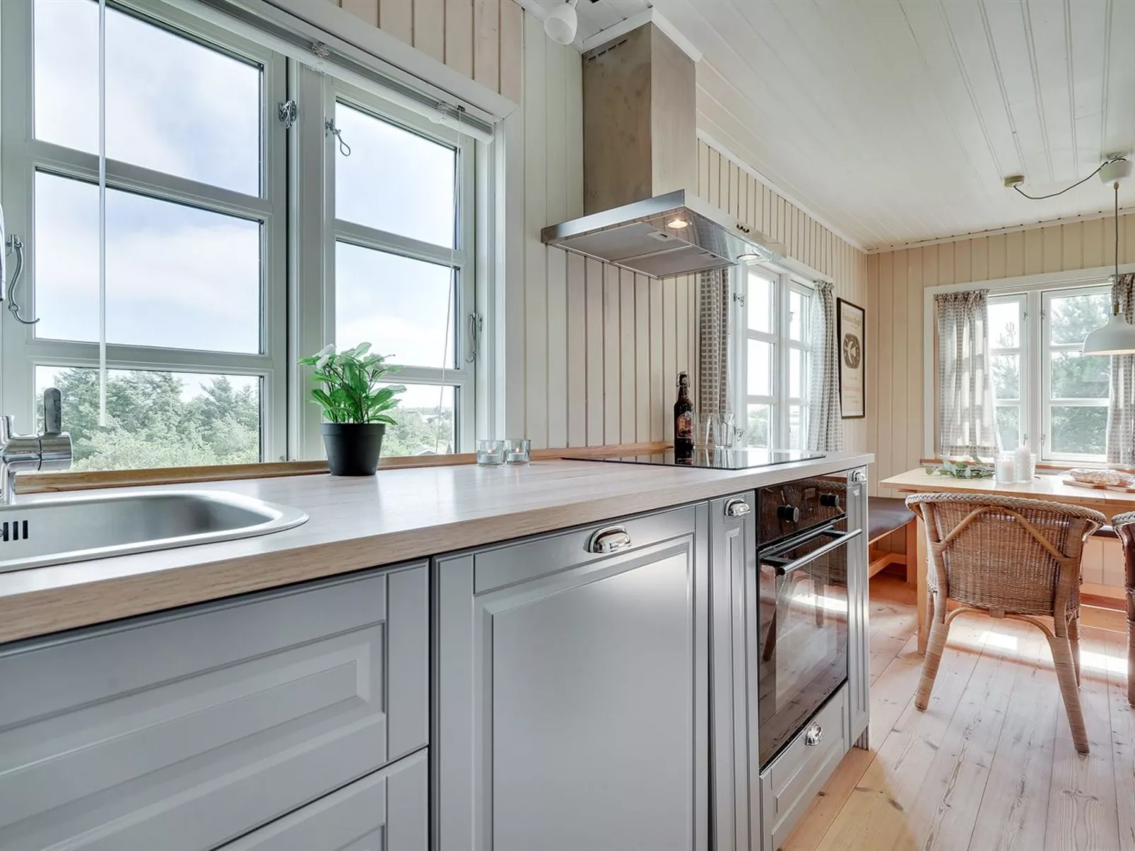 "Erikke" - 300m from the sea-Binnen