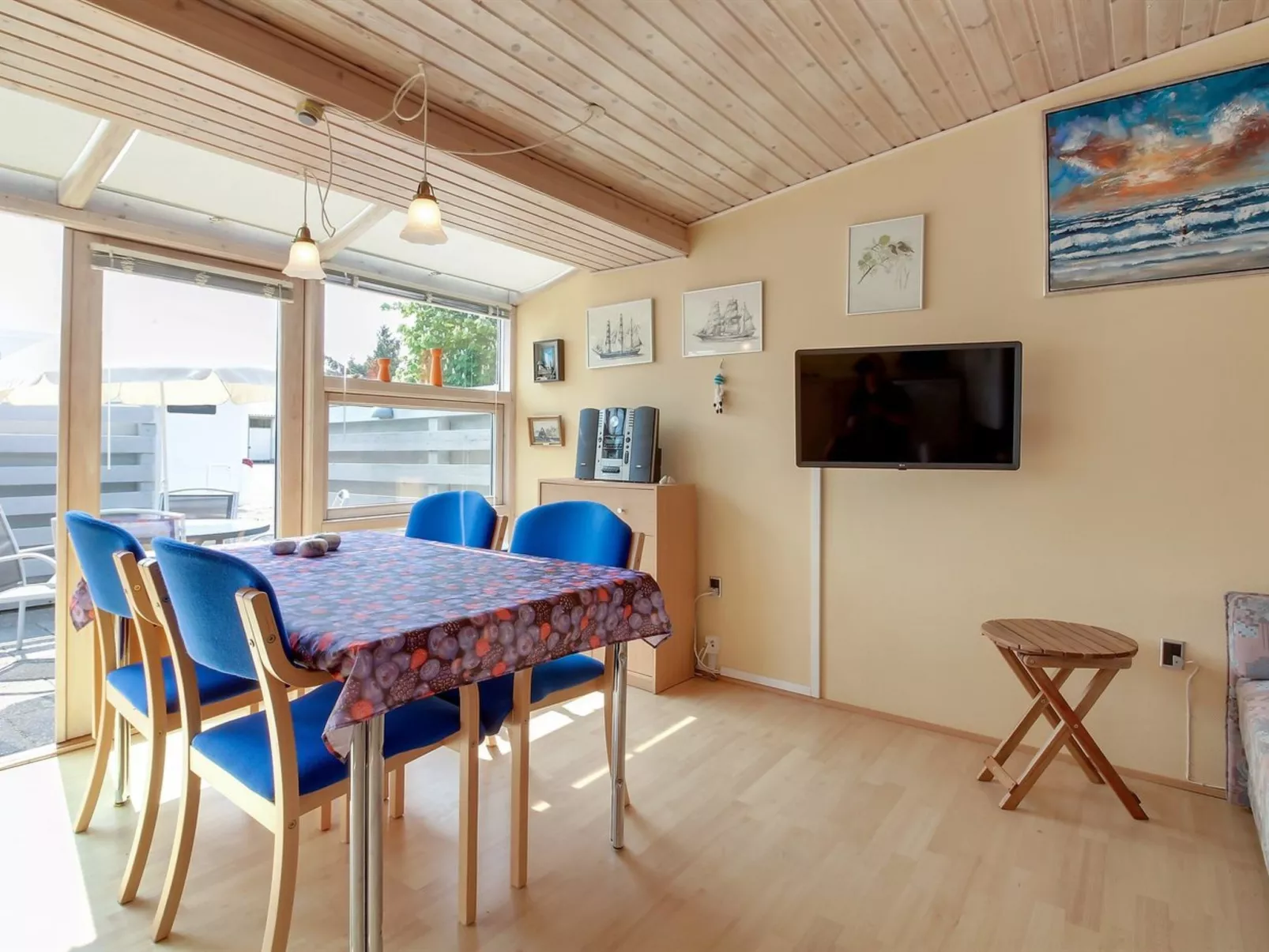 "Genadij" - 1km from the sea