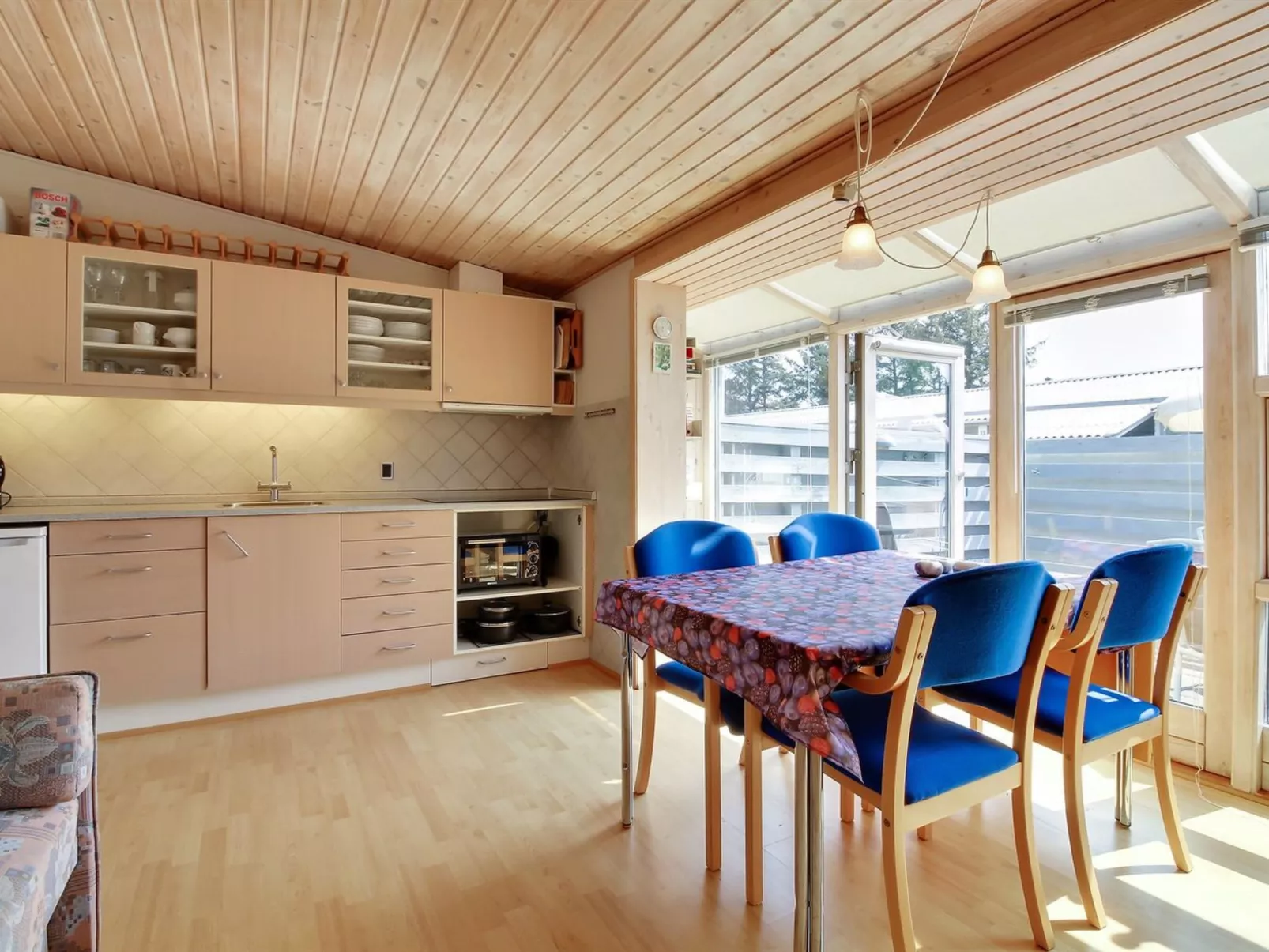 "Genadij" - 1km from the sea-Binnen