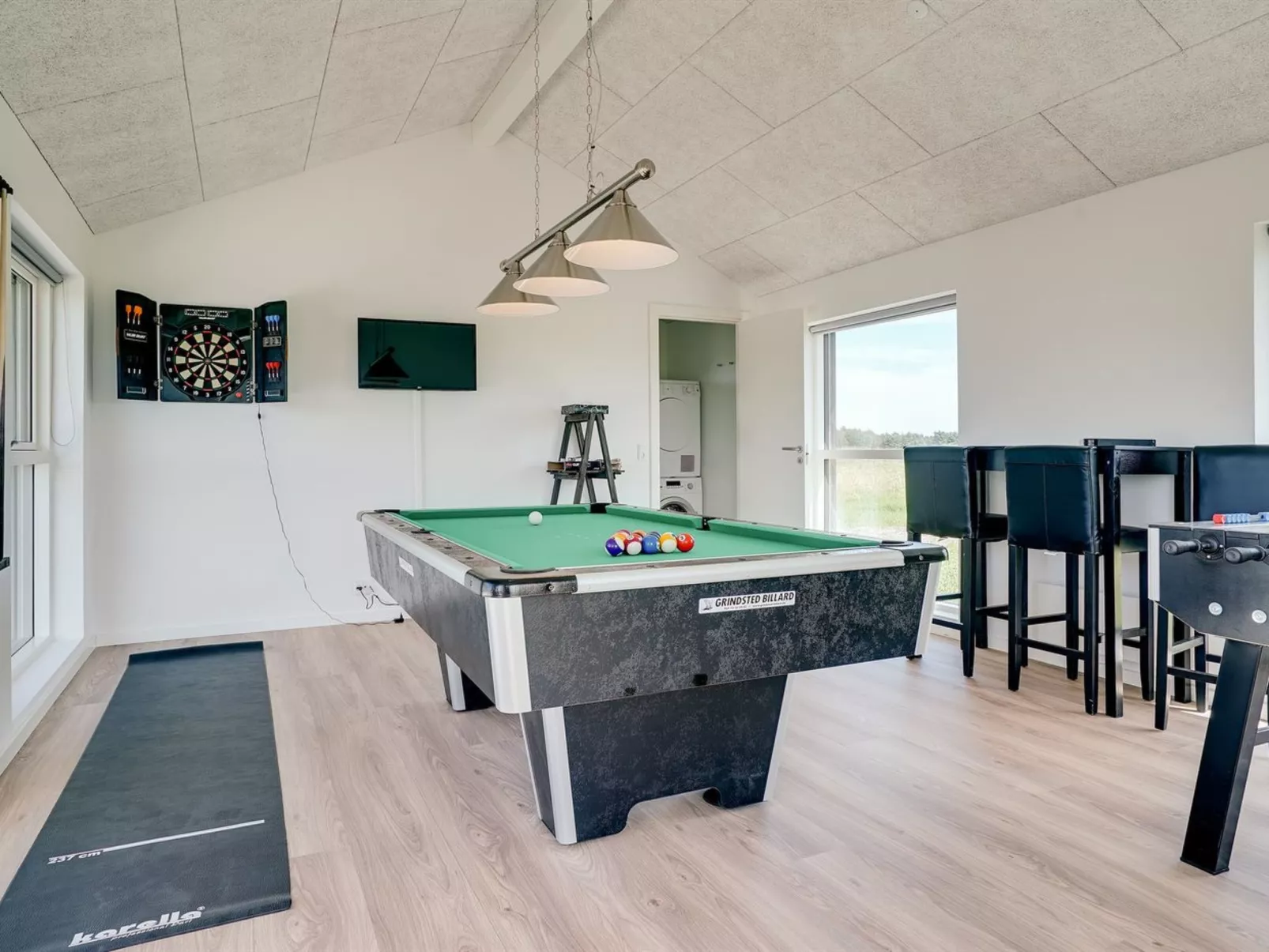 "Anike" - 1.6km from the sea-Binnen