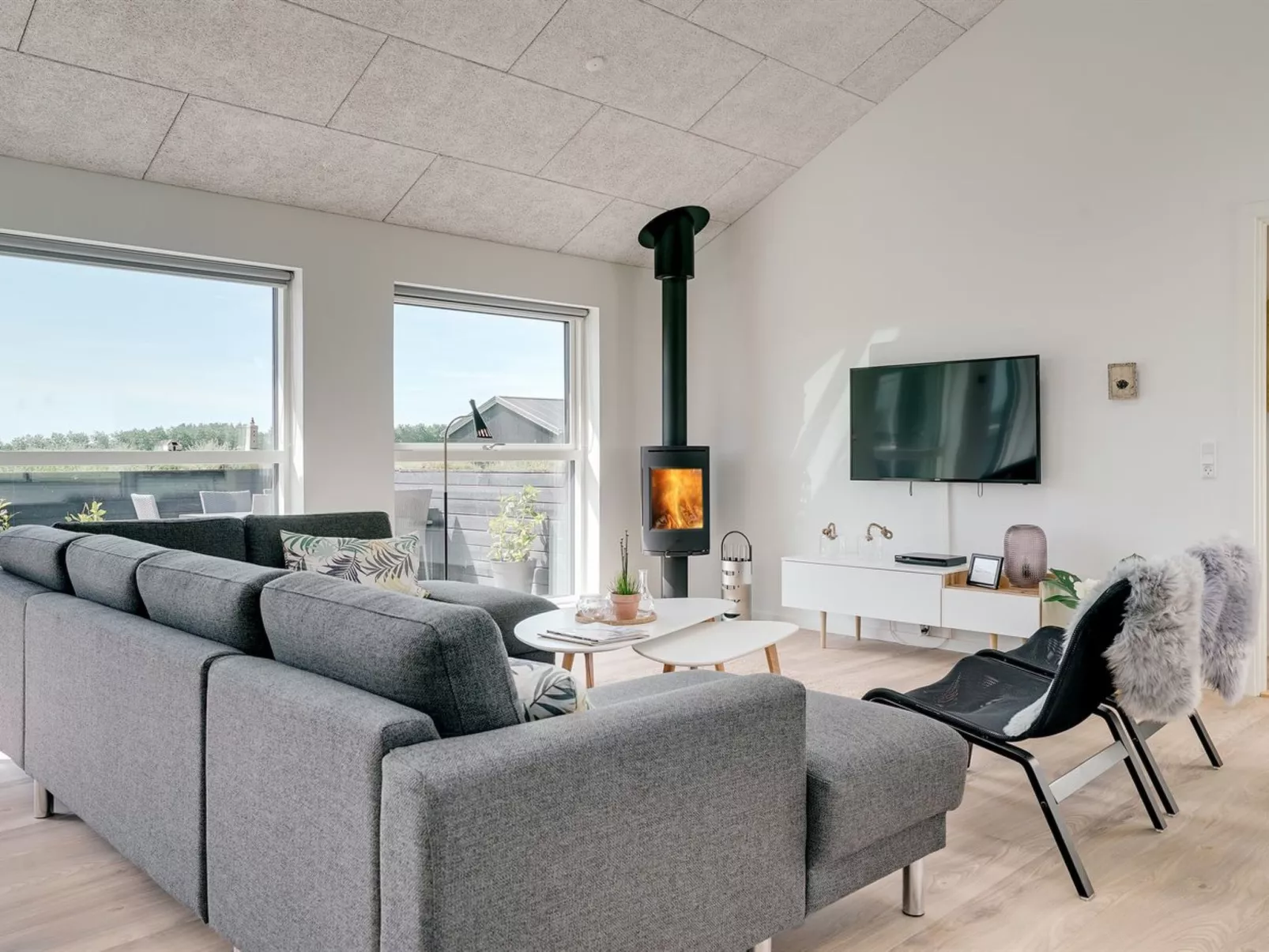 "Anike" - 1.6km from the sea-Binnen