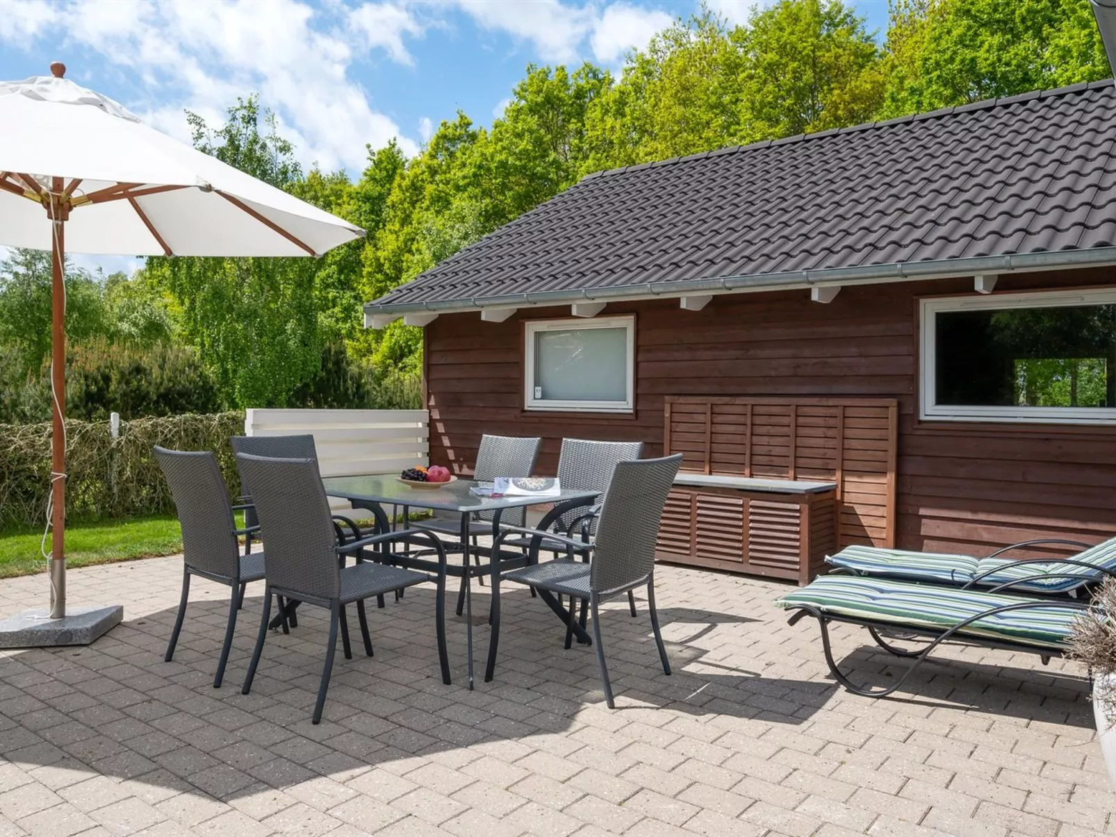 "Tialda" - 1.3km from the sea-Buiten