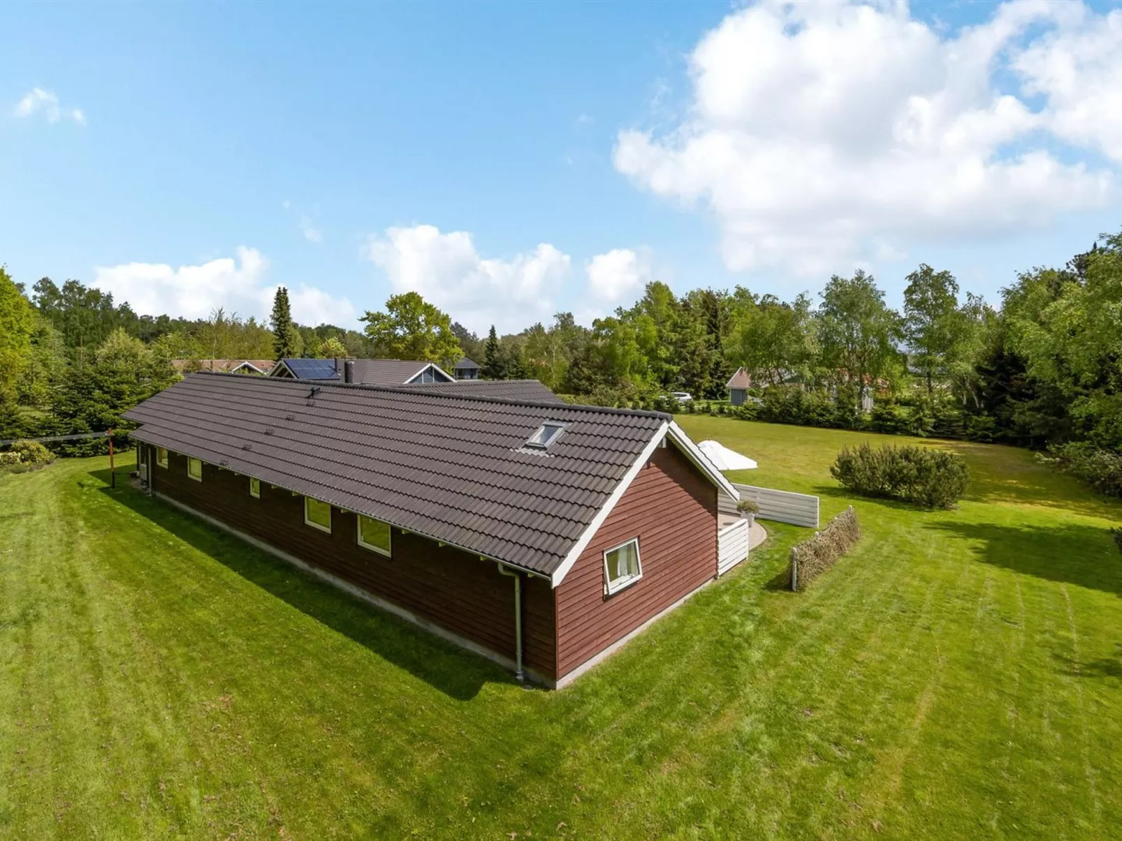 "Tialda" - 1.3km from the sea-Buiten