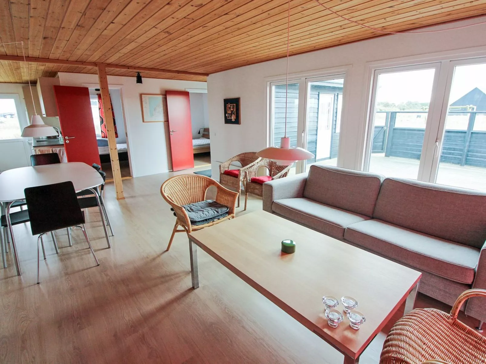 "Smilla" - 50m from the sea-Binnen