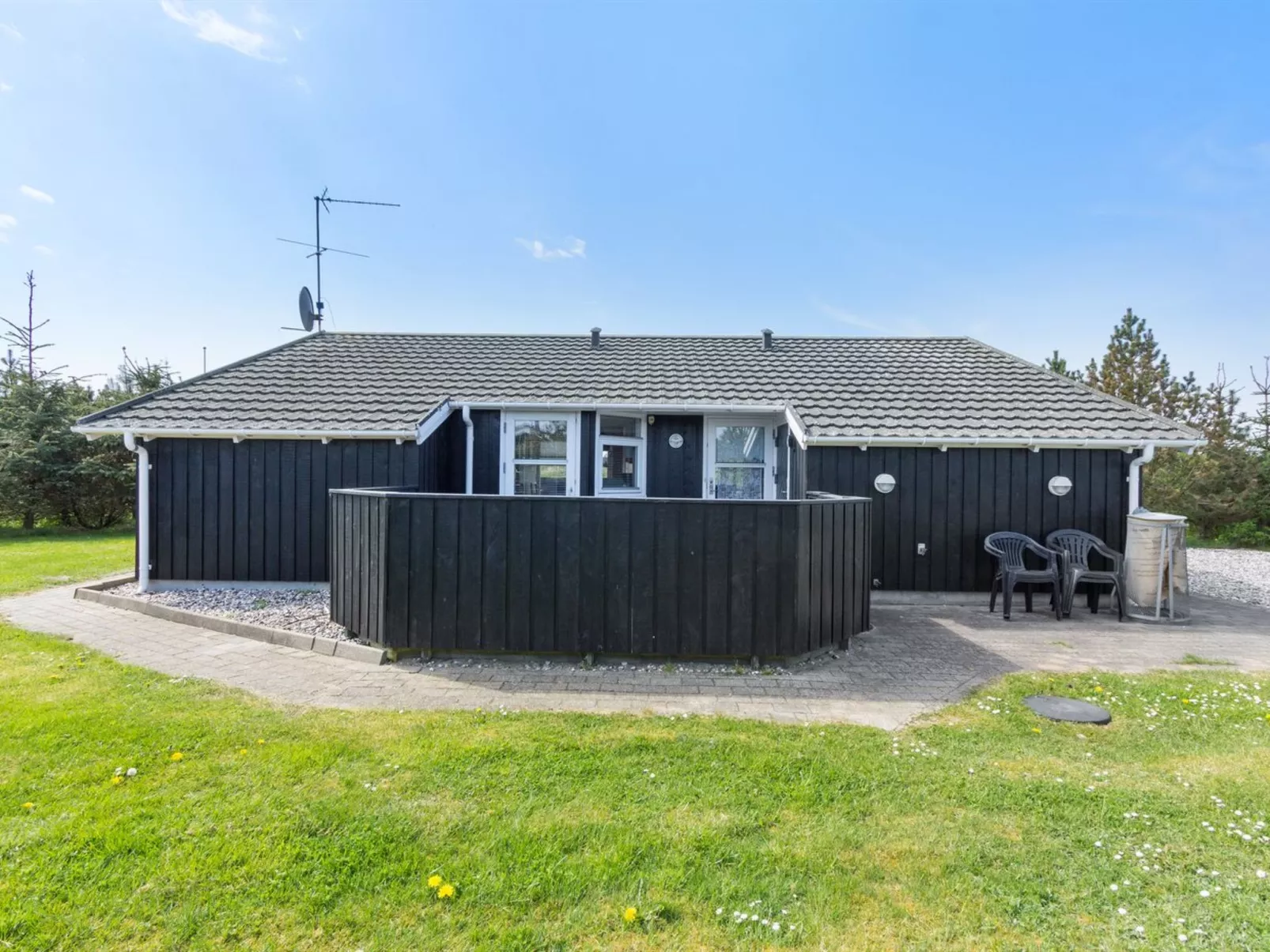 "Thorin" - 100m from the sea-Buiten
