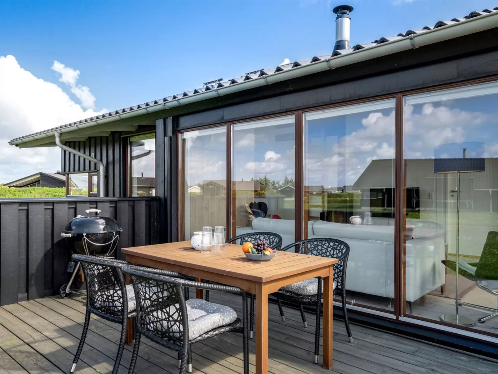"Marrit" - 600m from the sea-Binnen
