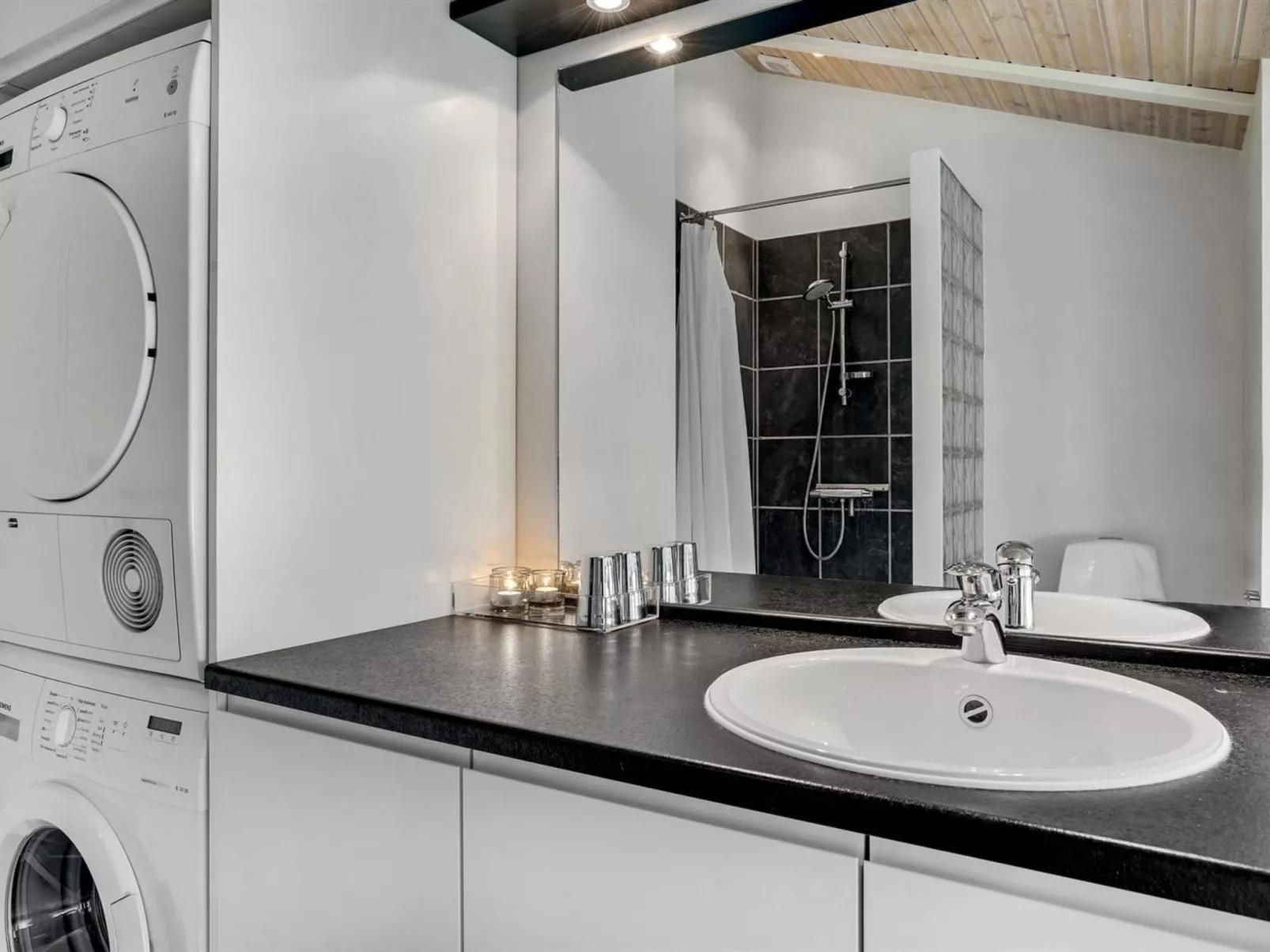 "Marrit" - 600m from the sea-Buiten