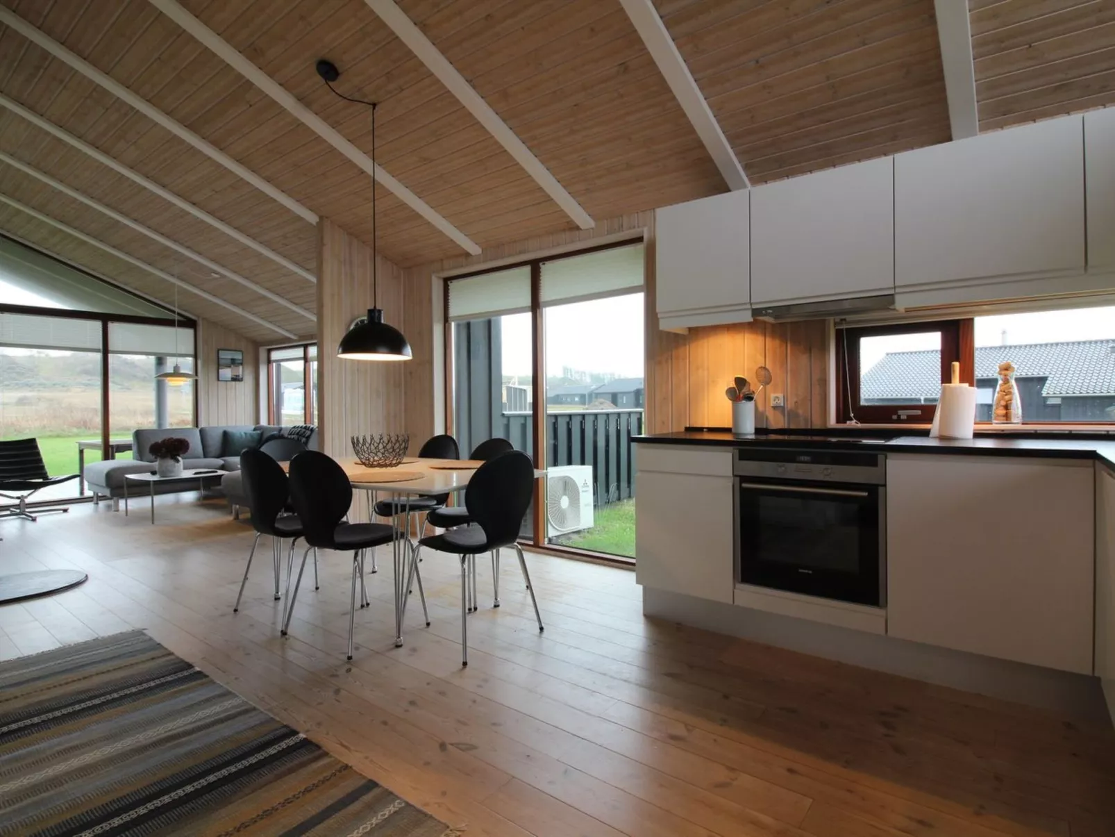 "Marrit" - 600m from the sea-Binnen