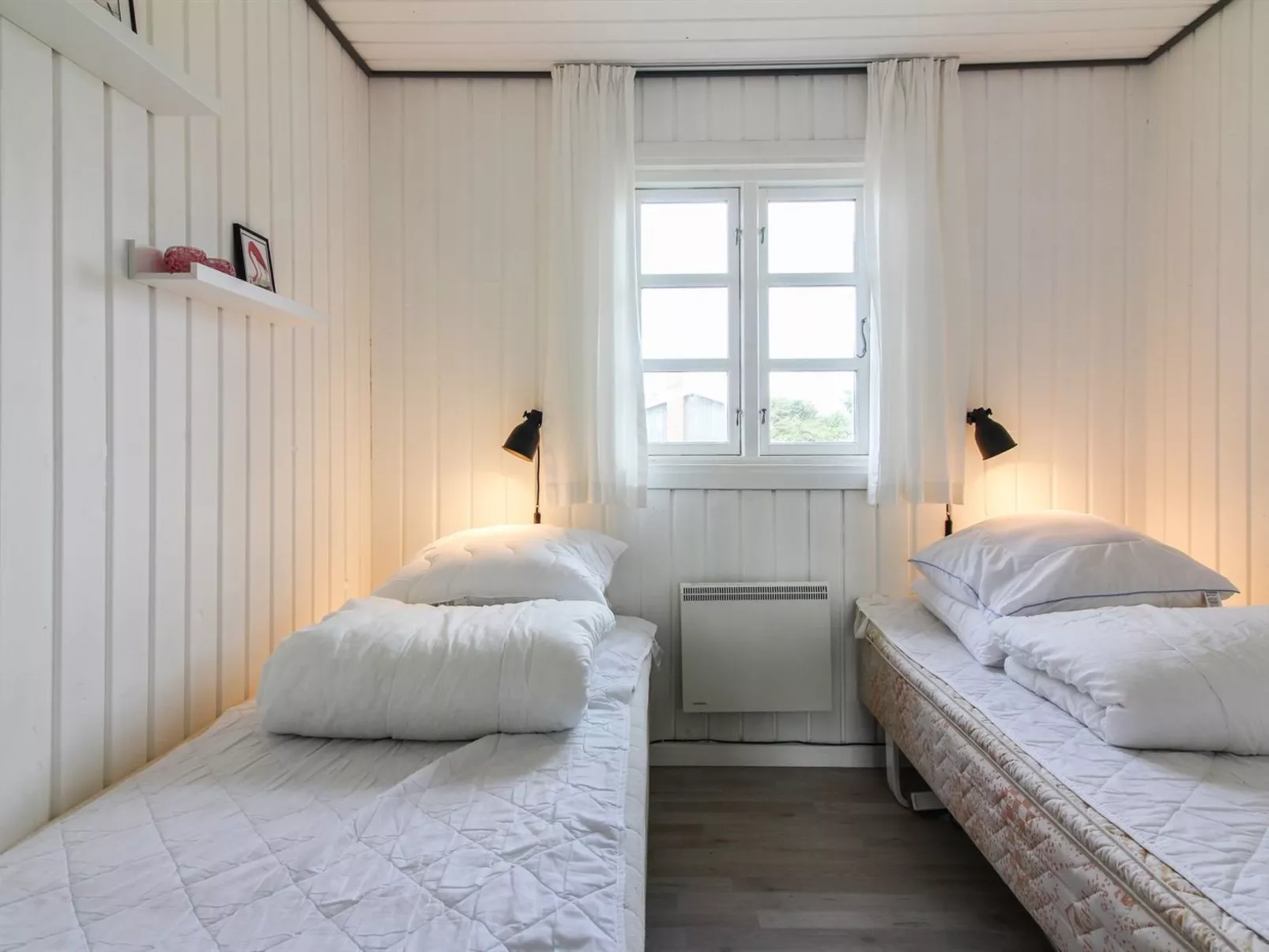 "Demus" - 900m from the sea-Binnen
