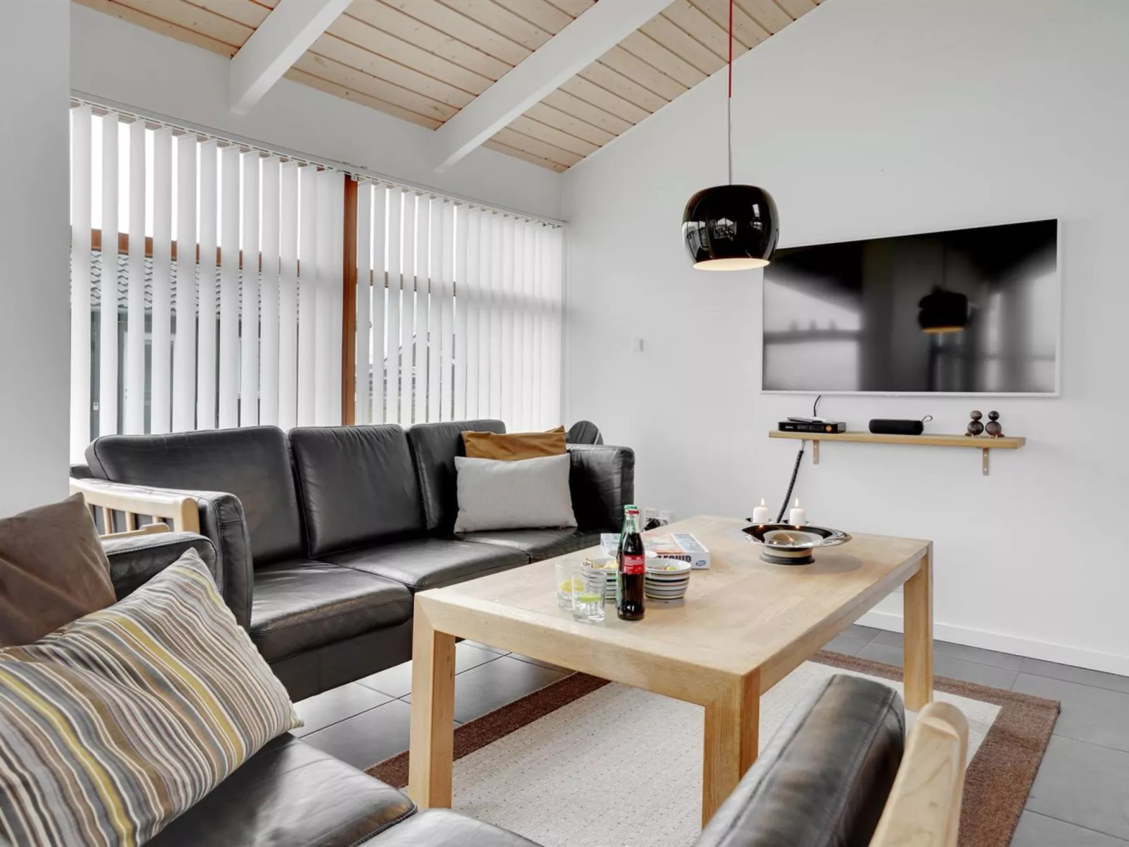 "Anniken" - 300m from the sea-Binnen