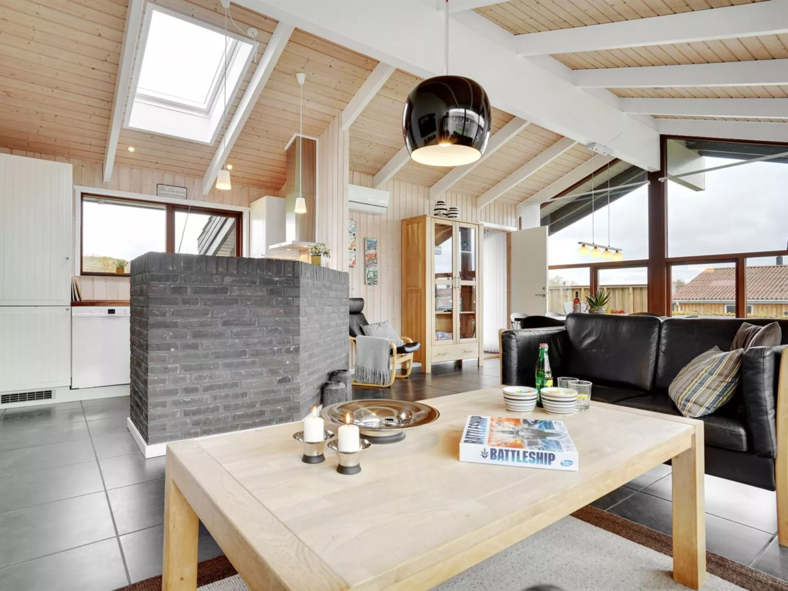 "Anniken" - 300m from the sea-Binnen