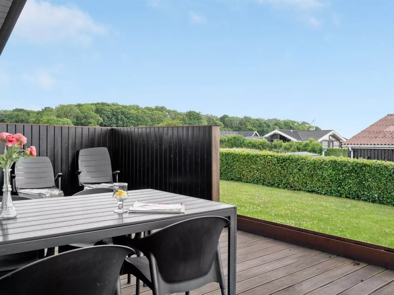 "Anniken" - 300m from the sea-Buiten