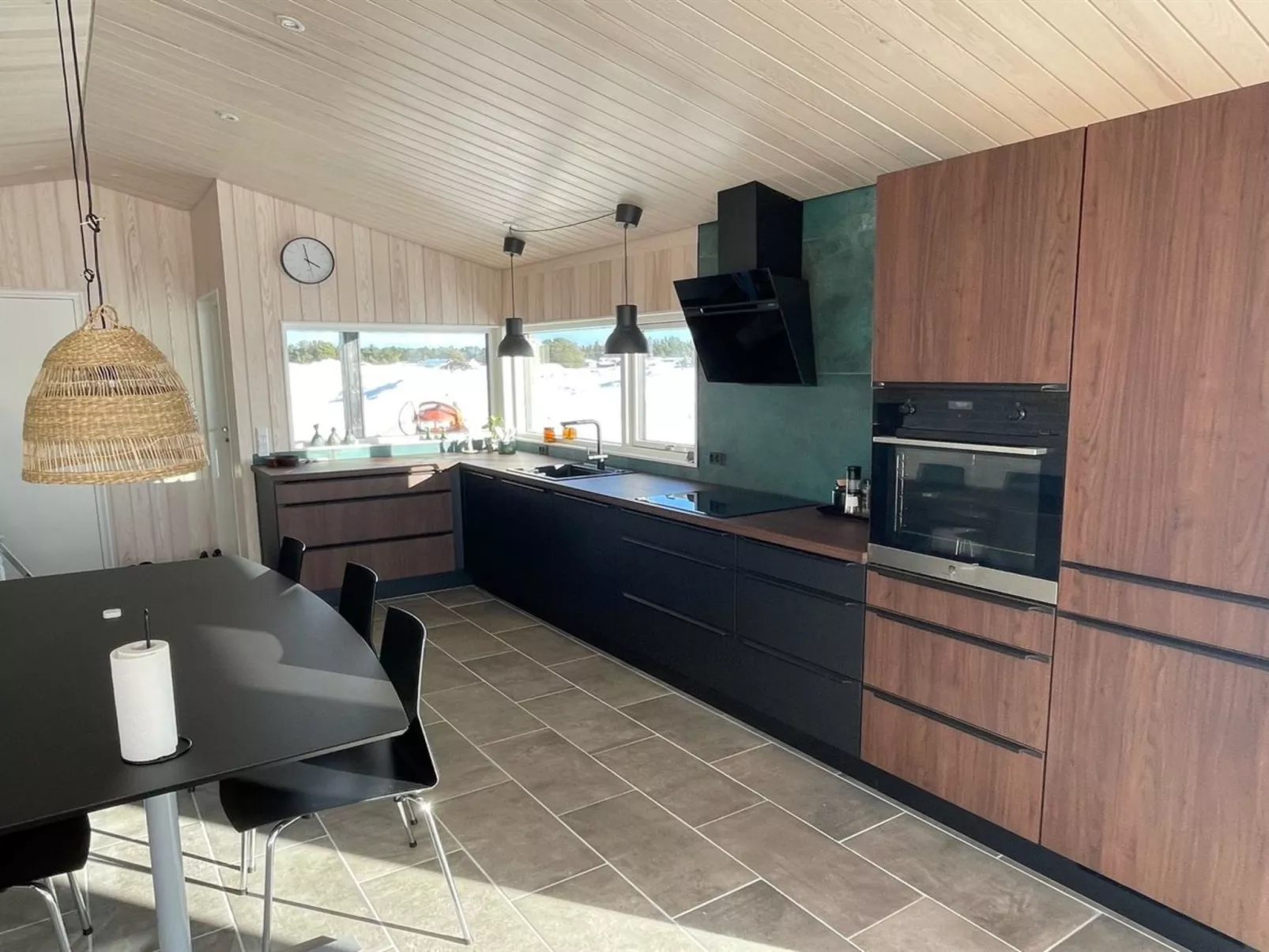 "Hinda" - 1.2km from the sea-Binnen